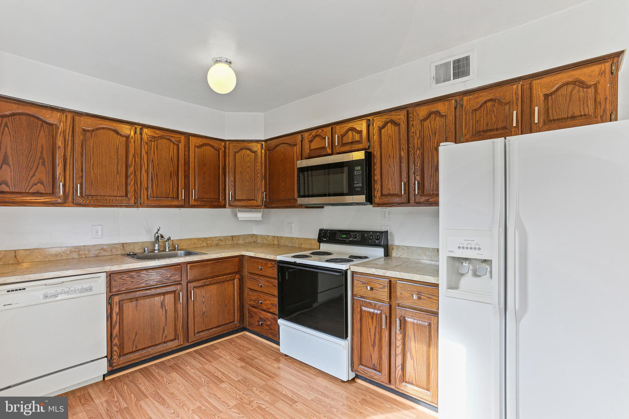 LAYHILL VILLAGE EAST - Residential