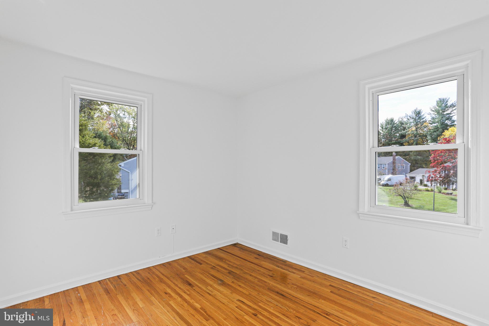 LAYHILL VILLAGE EAST - Residential