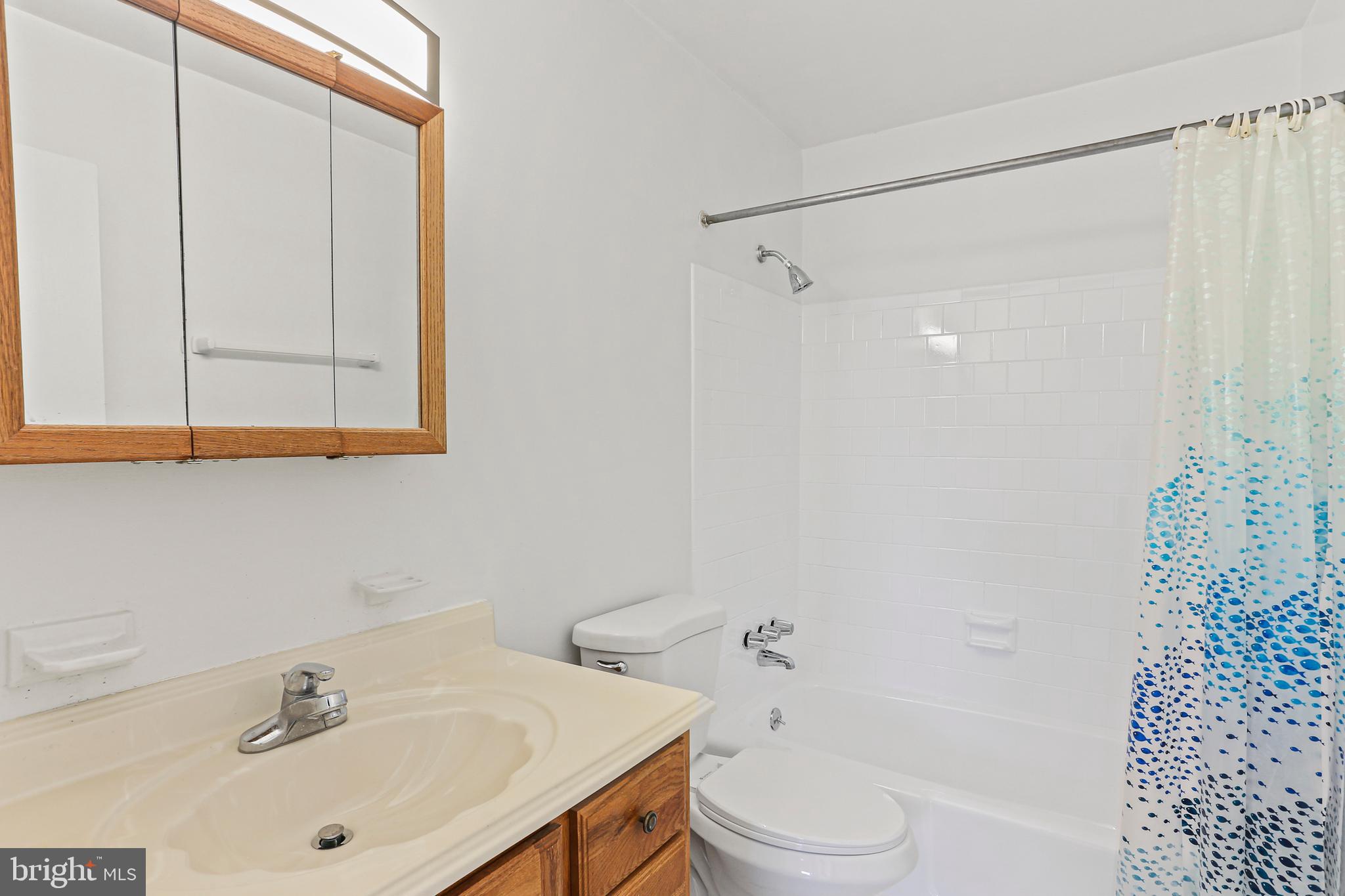 LAYHILL VILLAGE EAST - Residential