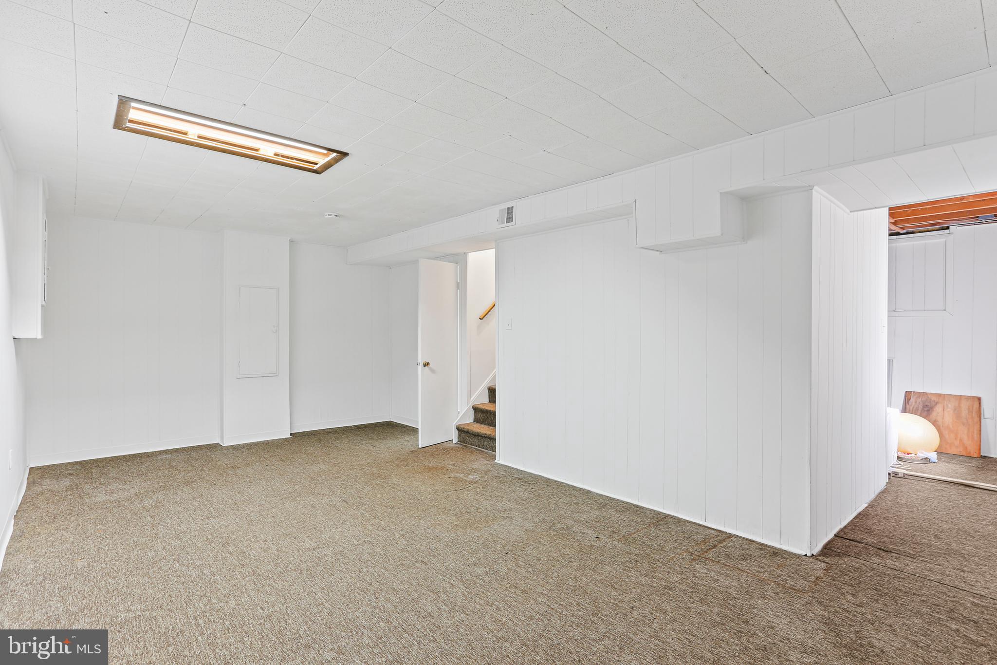 LAYHILL VILLAGE EAST - Residential