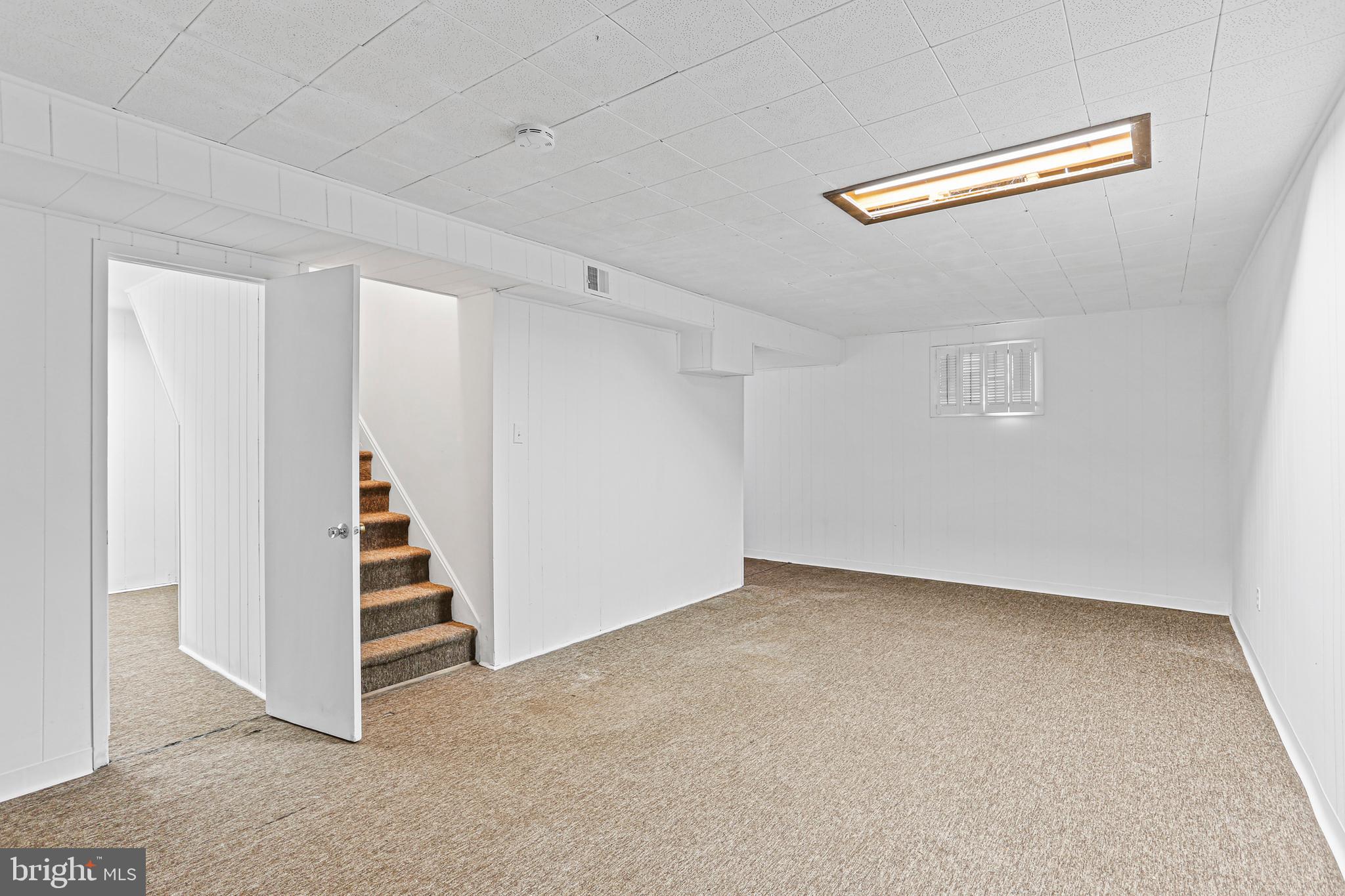 LAYHILL VILLAGE EAST - Residential