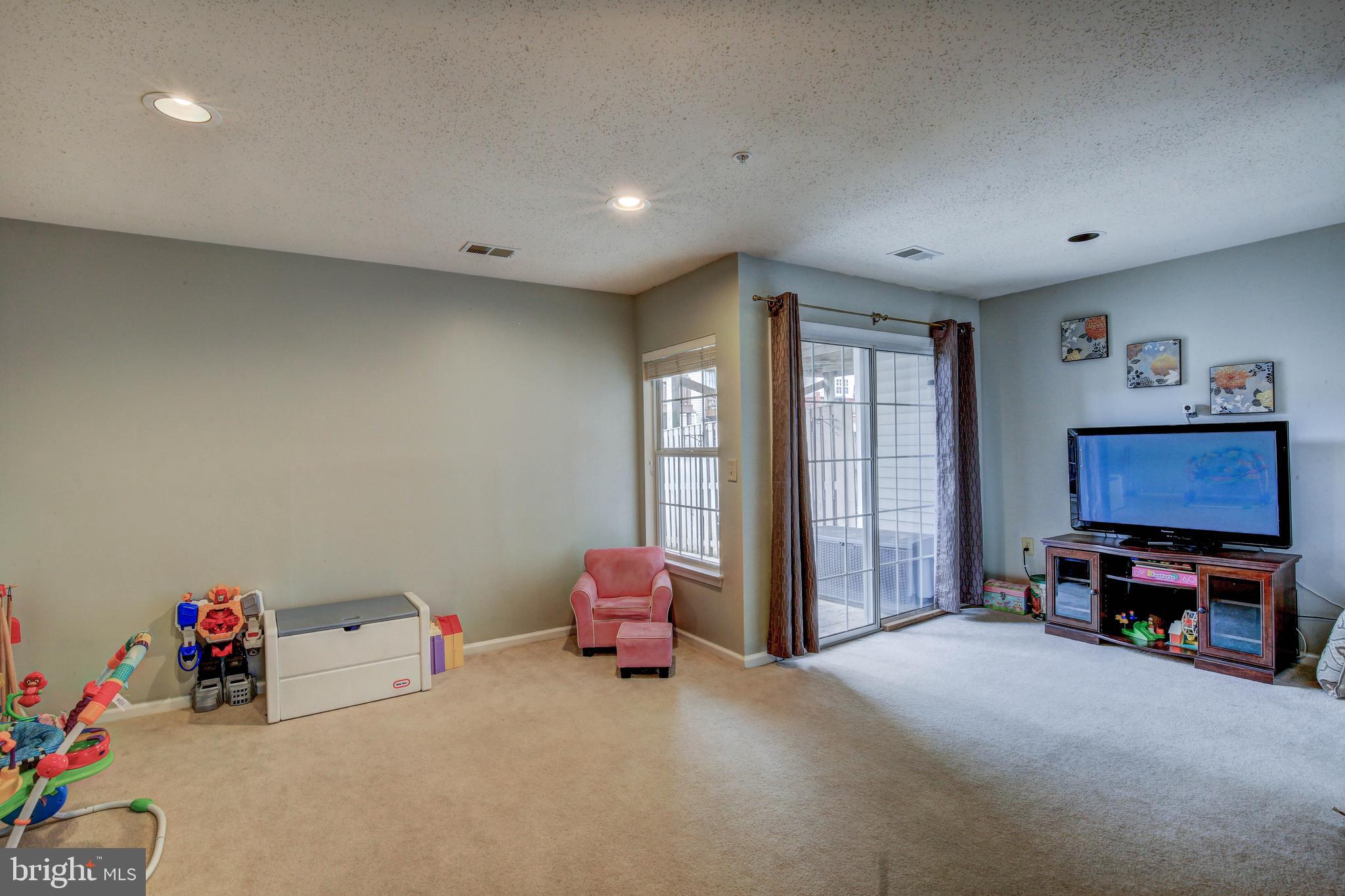 THE KNOLLS - Residential