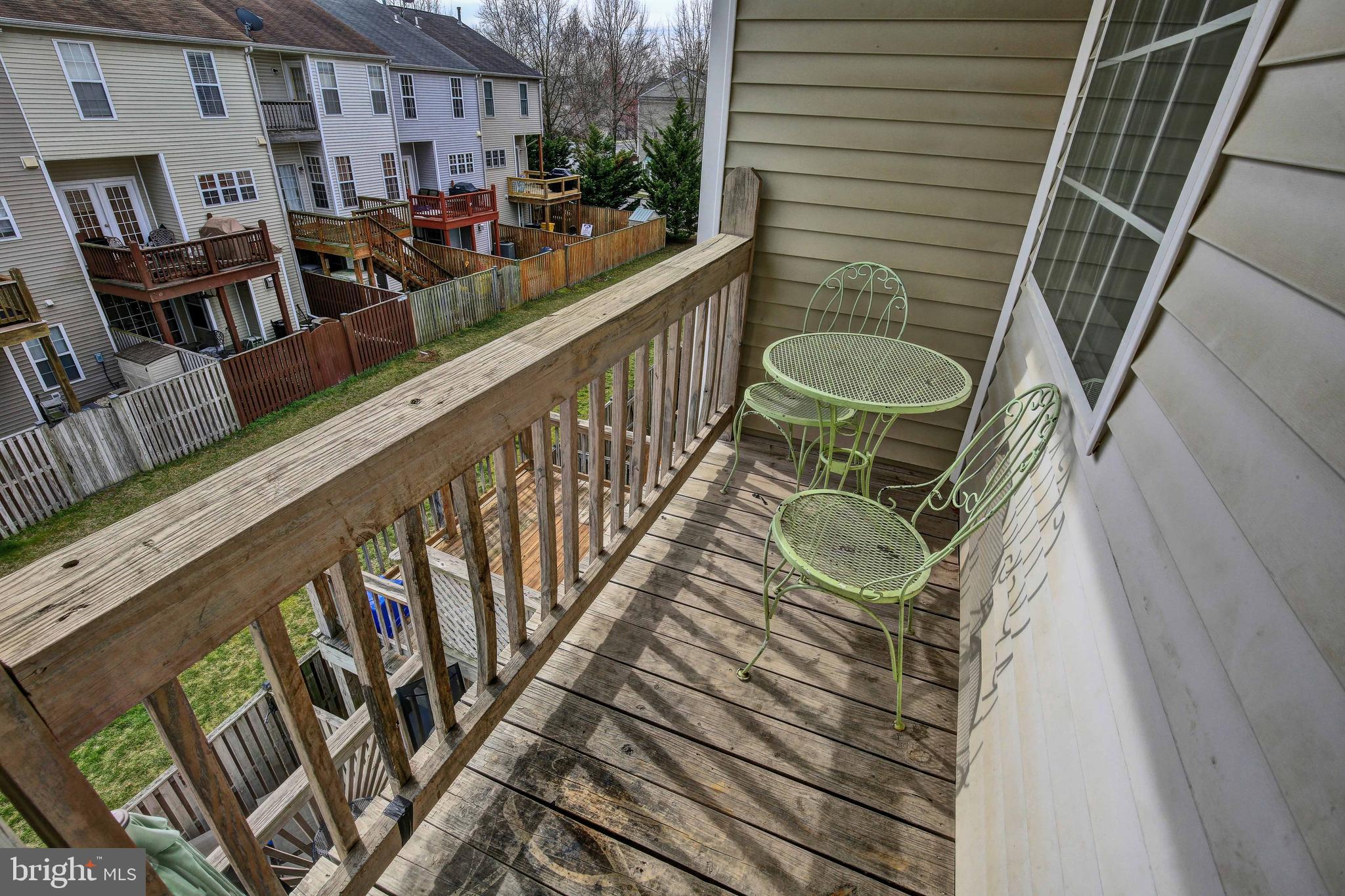 THE KNOLLS - Residential