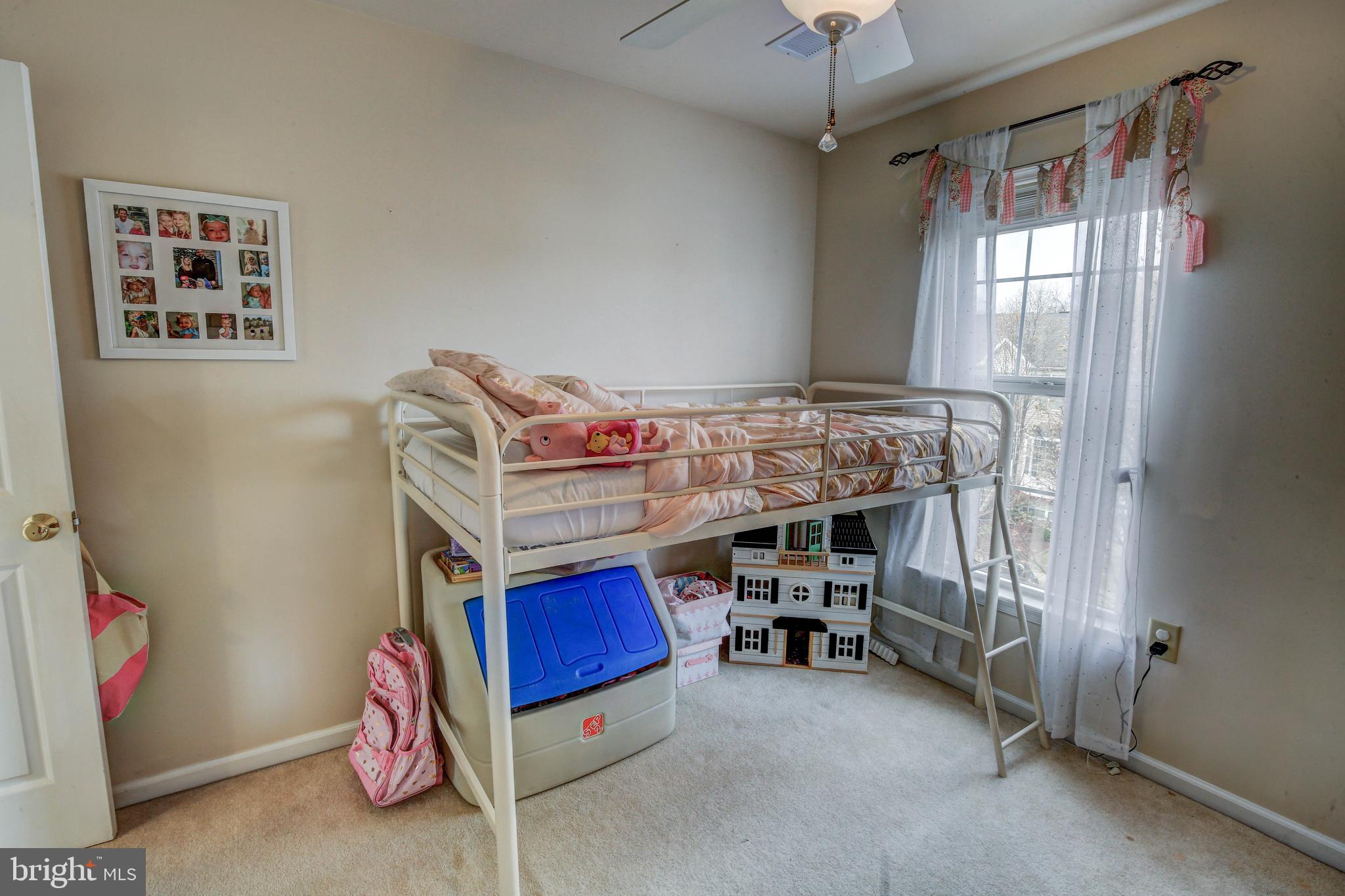 THE KNOLLS - Residential