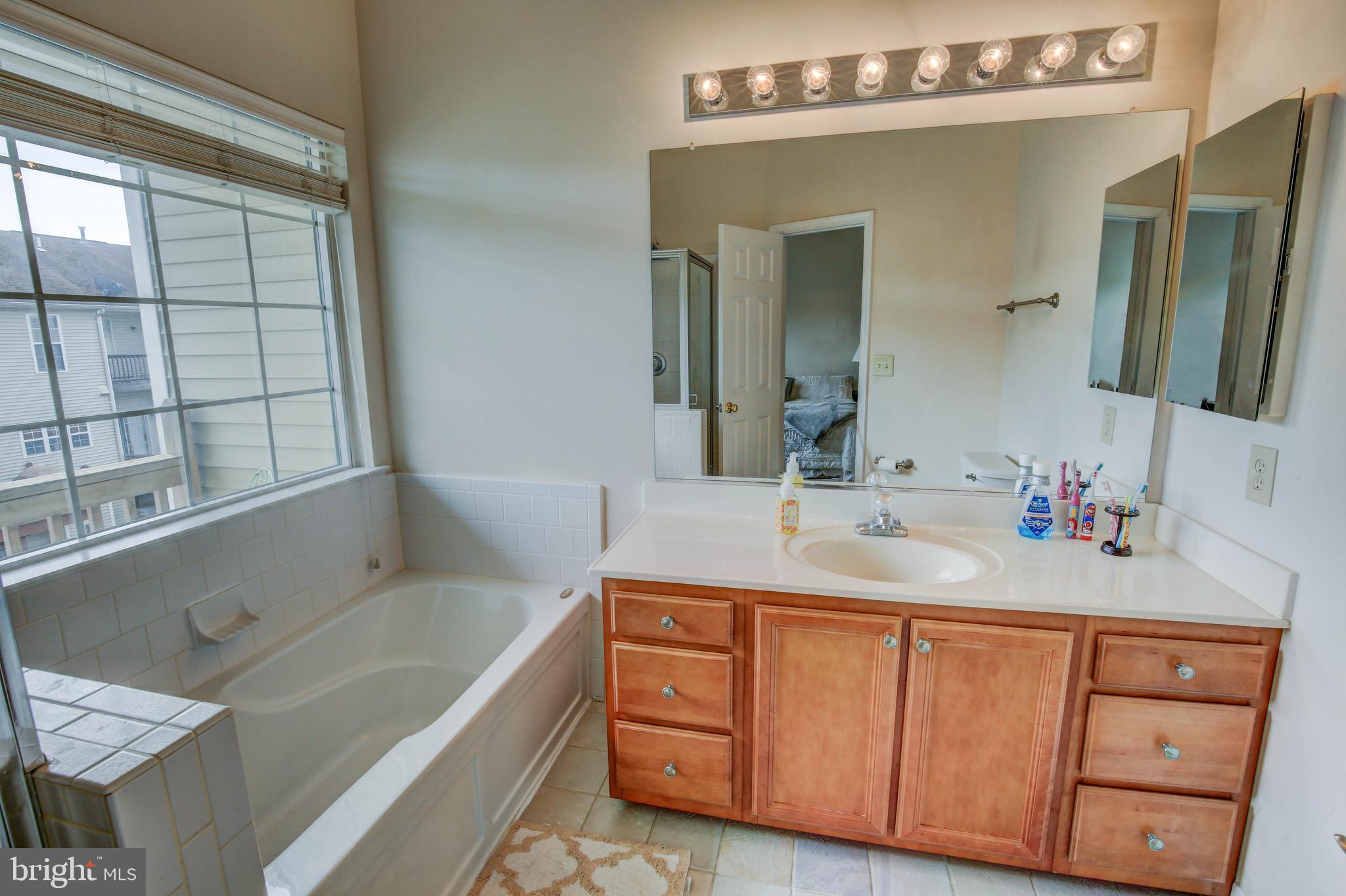 THE KNOLLS - Residential