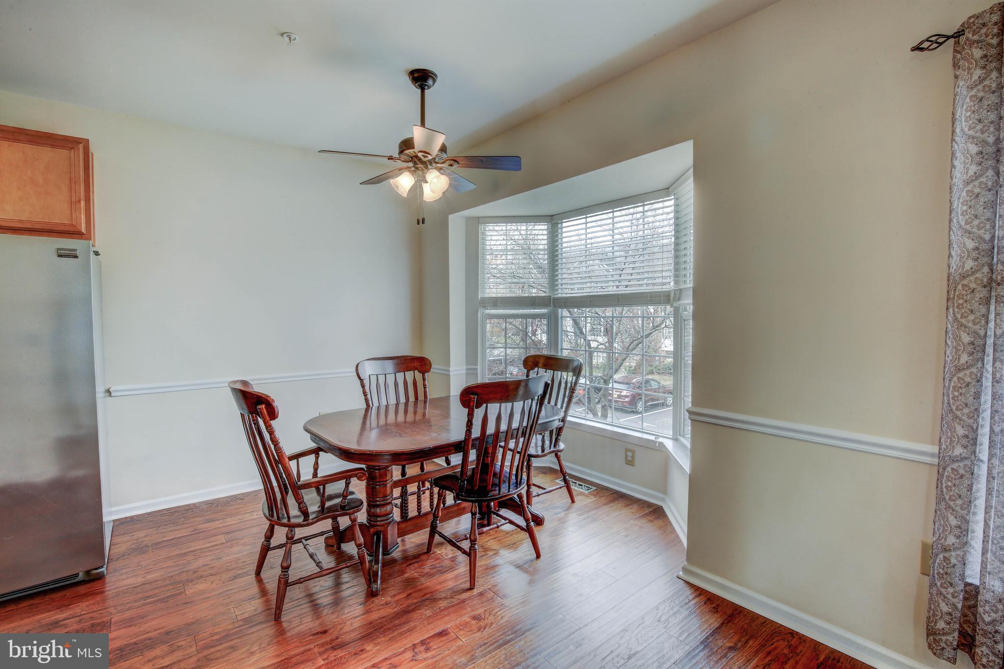 THE KNOLLS - Residential