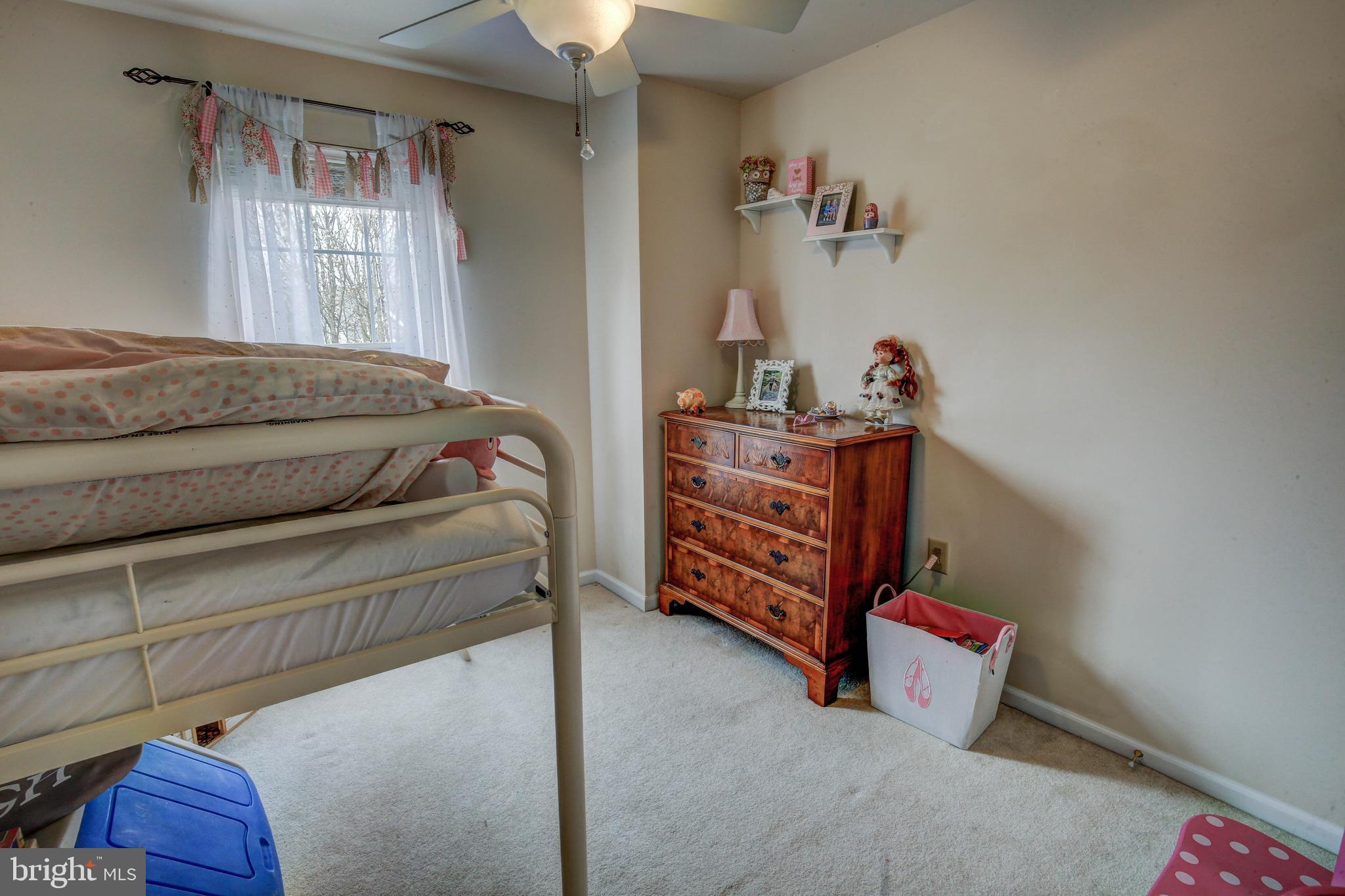 THE KNOLLS - Residential