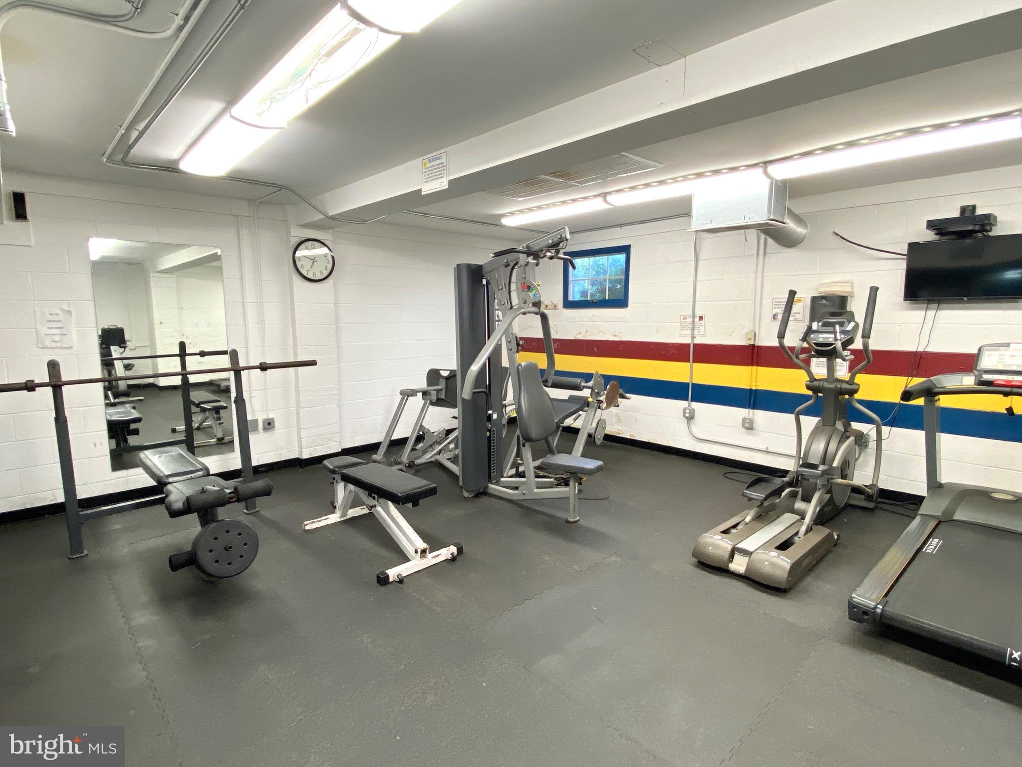 SURREY AT MANCHESTER LAKES - Residential