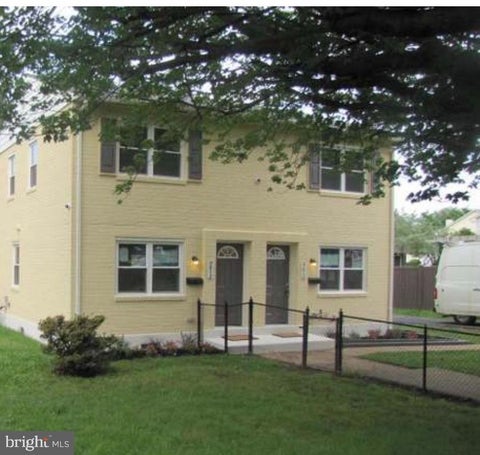 Townhouse For Rent - 9812 Main Street<br/> Manassas City County, MANASSAS, VA 20110