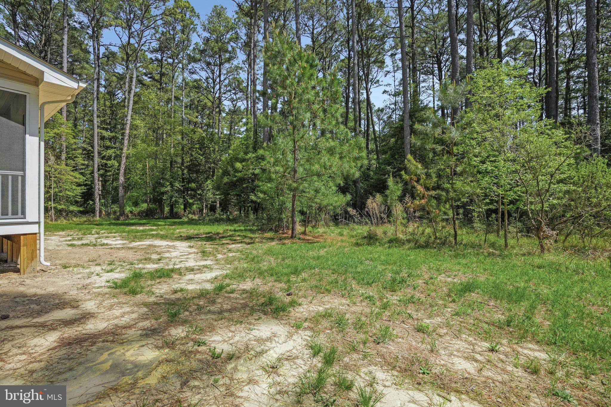 CAPTAIN'S COVE - Residential