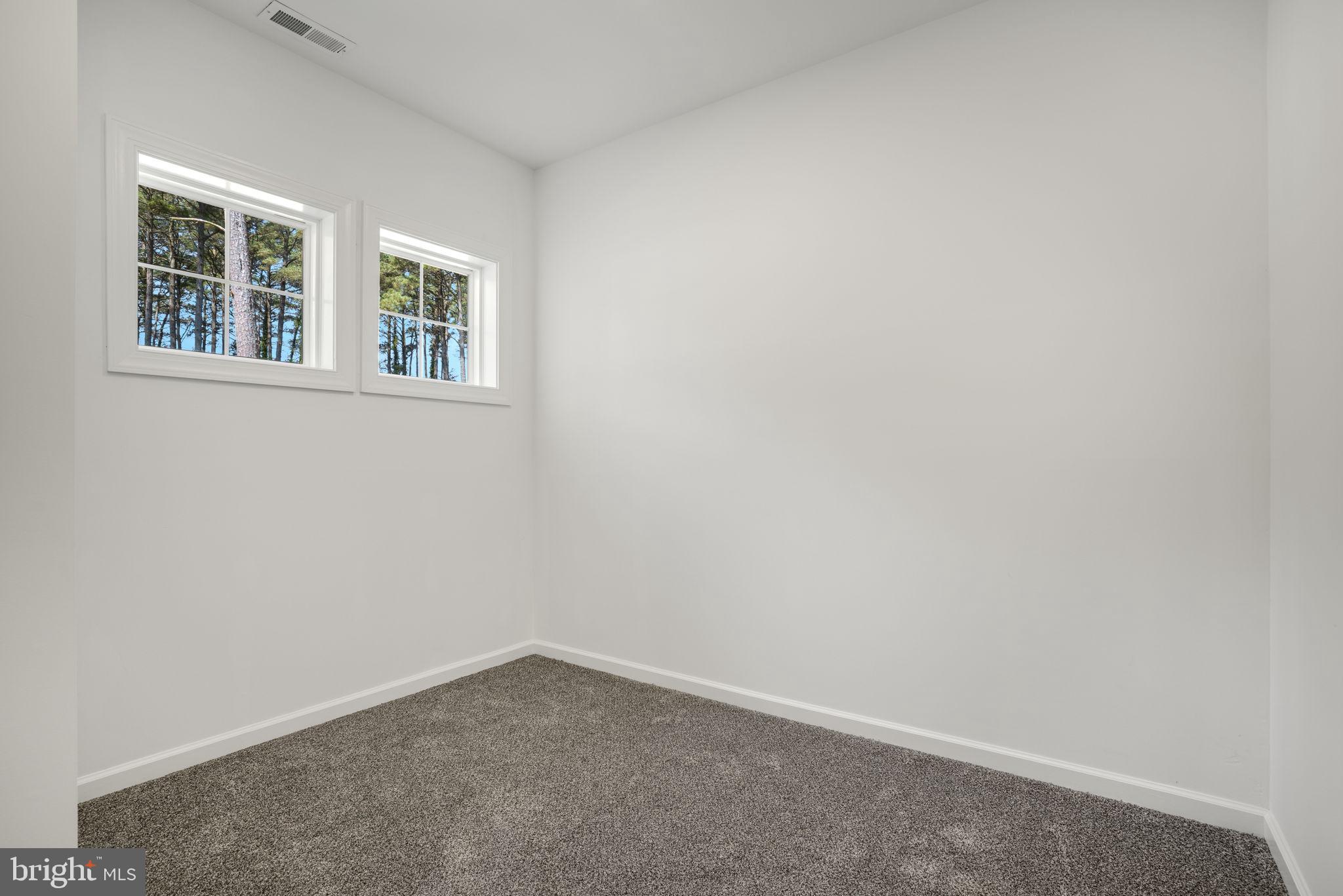 CAPTAIN'S COVE - Residential