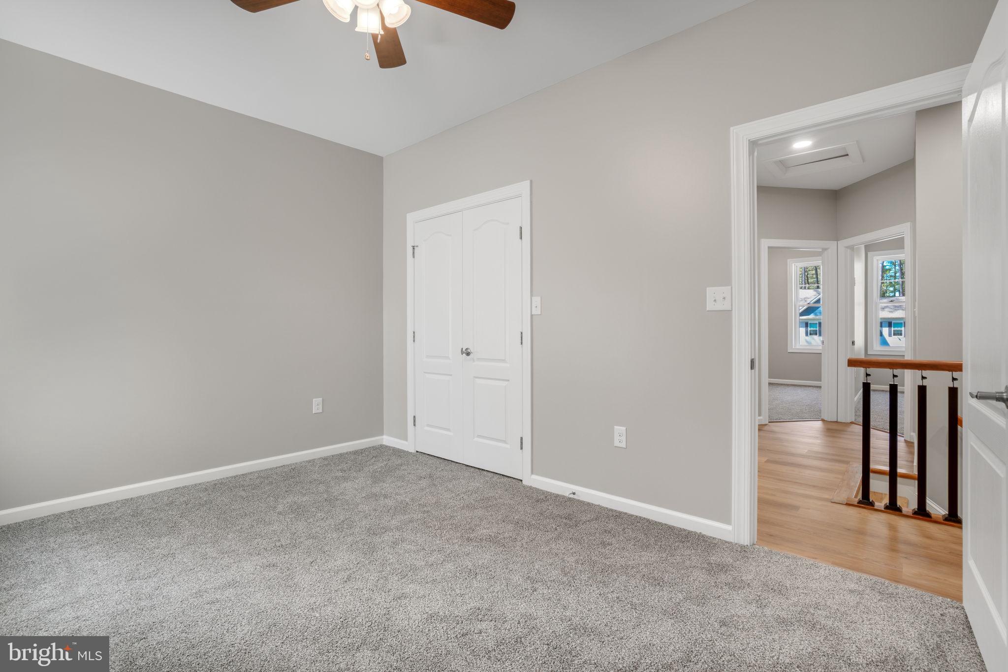 CAPTAIN'S COVE - Residential