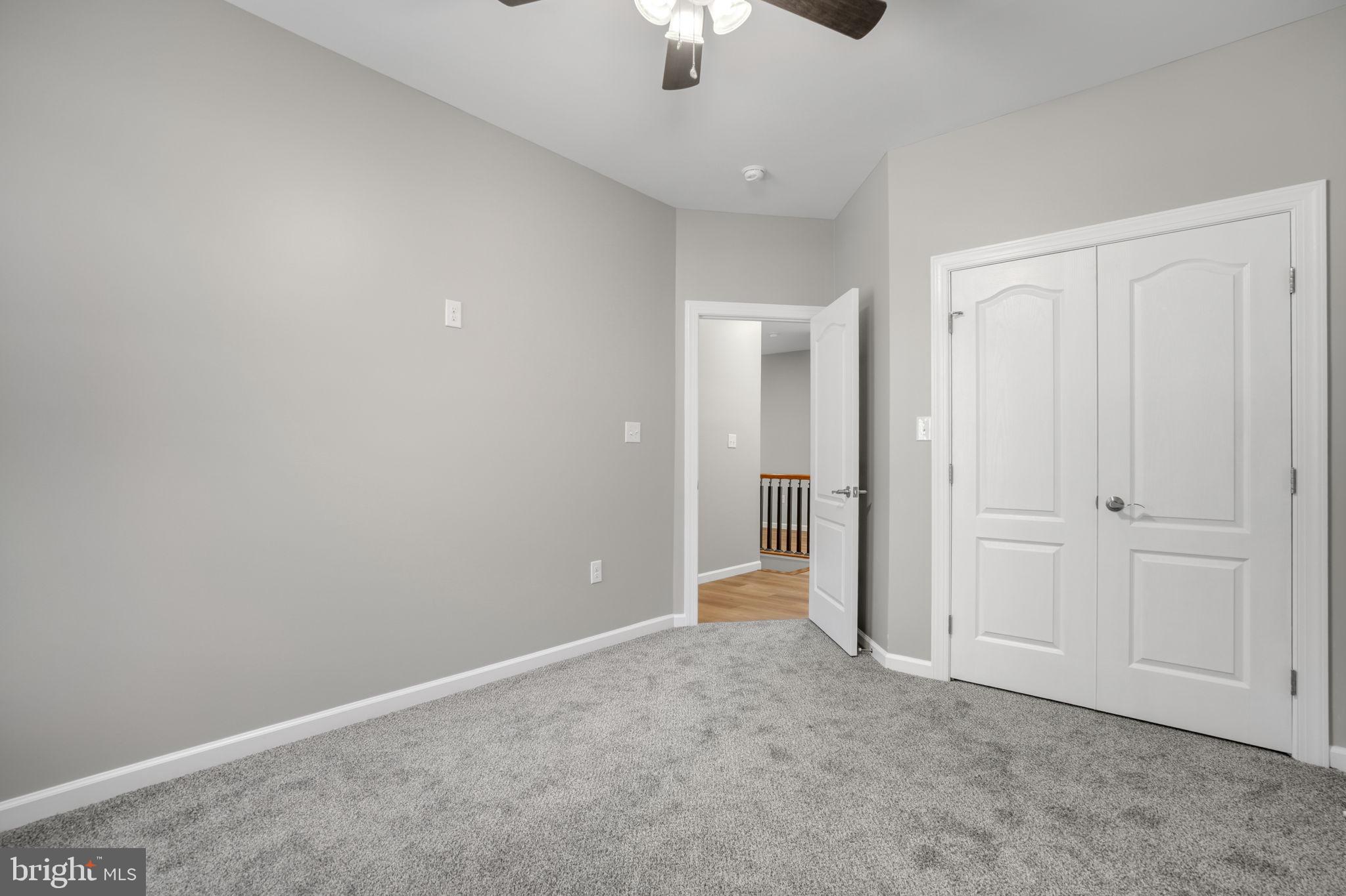 CAPTAIN'S COVE - Residential