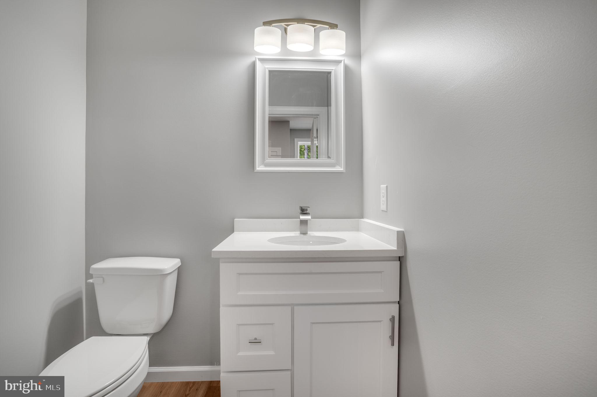 CAPTAIN'S COVE - Residential