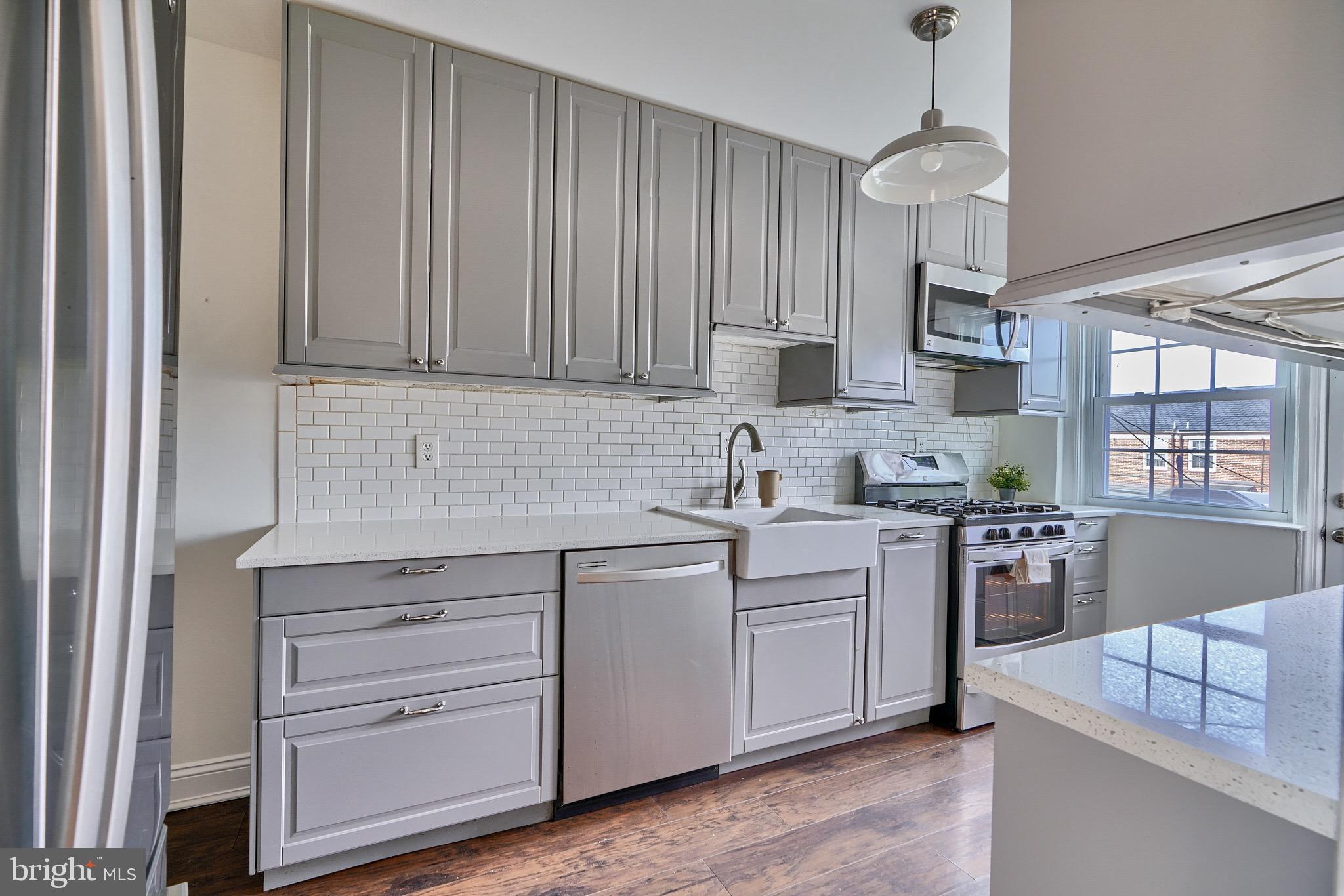ACADEMY HEIGHTS - Residential