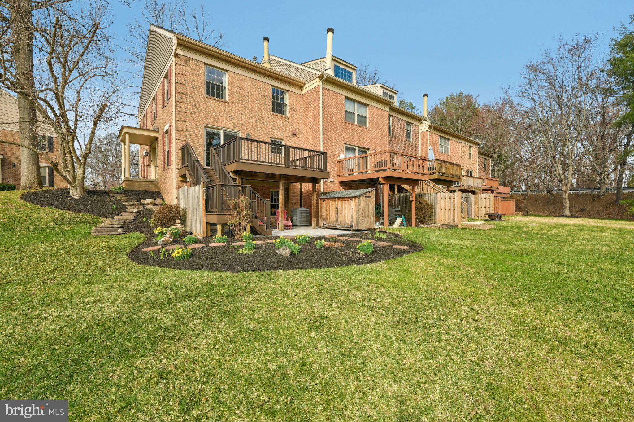 LOVETON FARMS - Residential