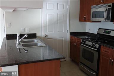 LEGATO CORNER - Residential Lease