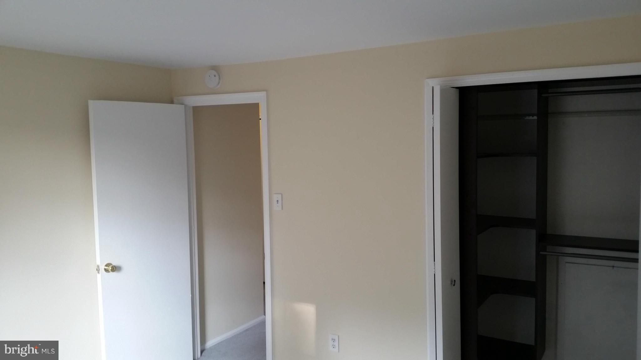 LAKE VILLAGE MANOR - Residential Lease