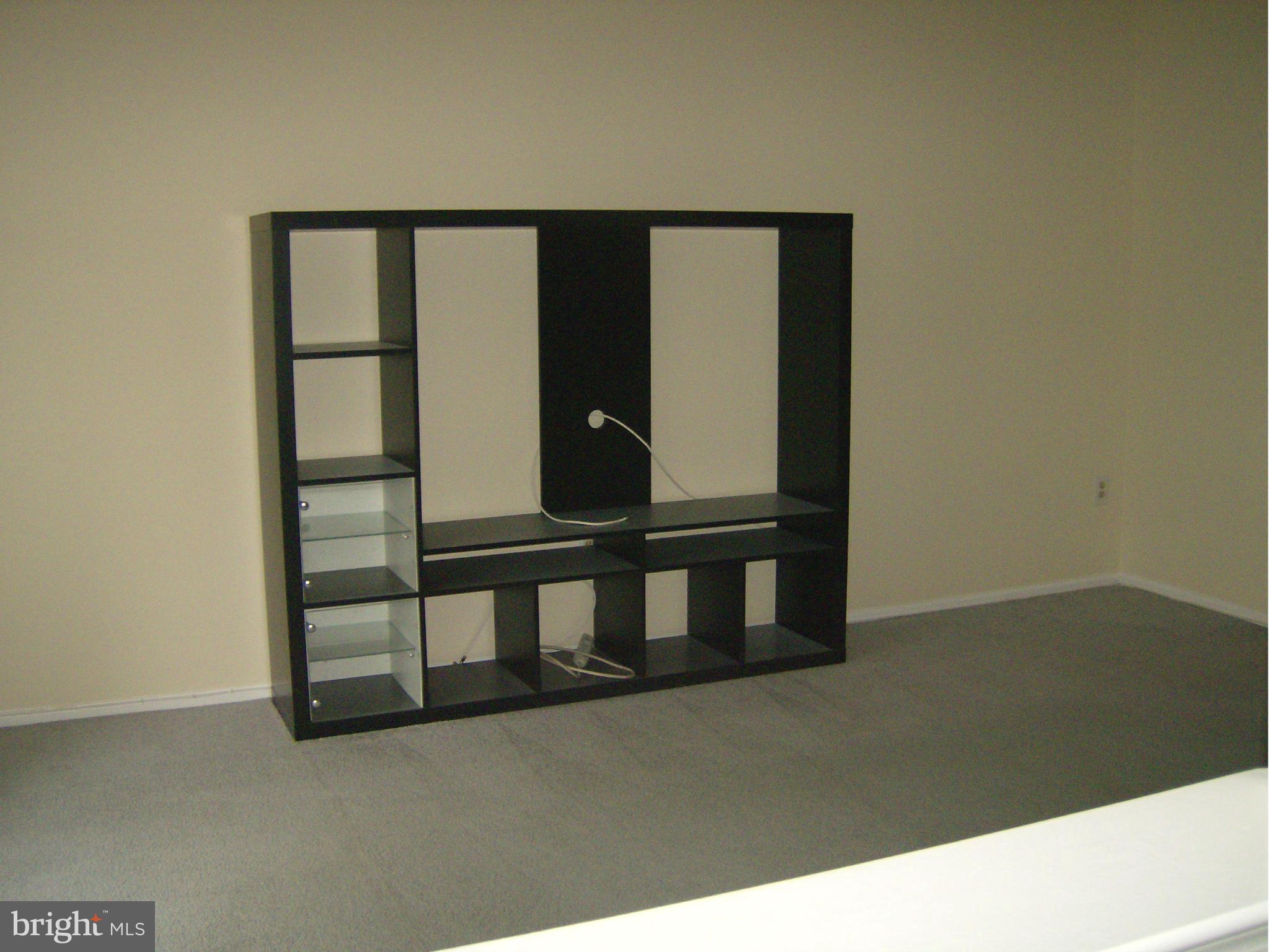 LAKE VILLAGE MANOR - Residential Lease