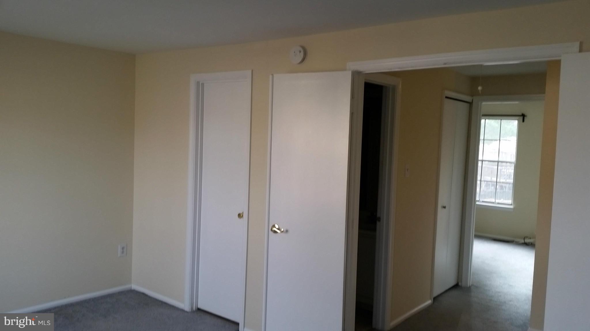 LAKE VILLAGE MANOR - Residential Lease