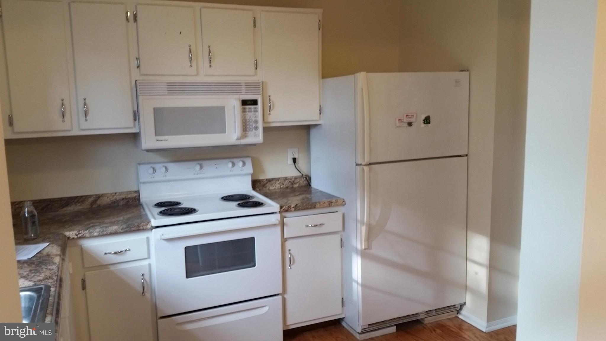 LAKE VILLAGE MANOR - Residential Lease