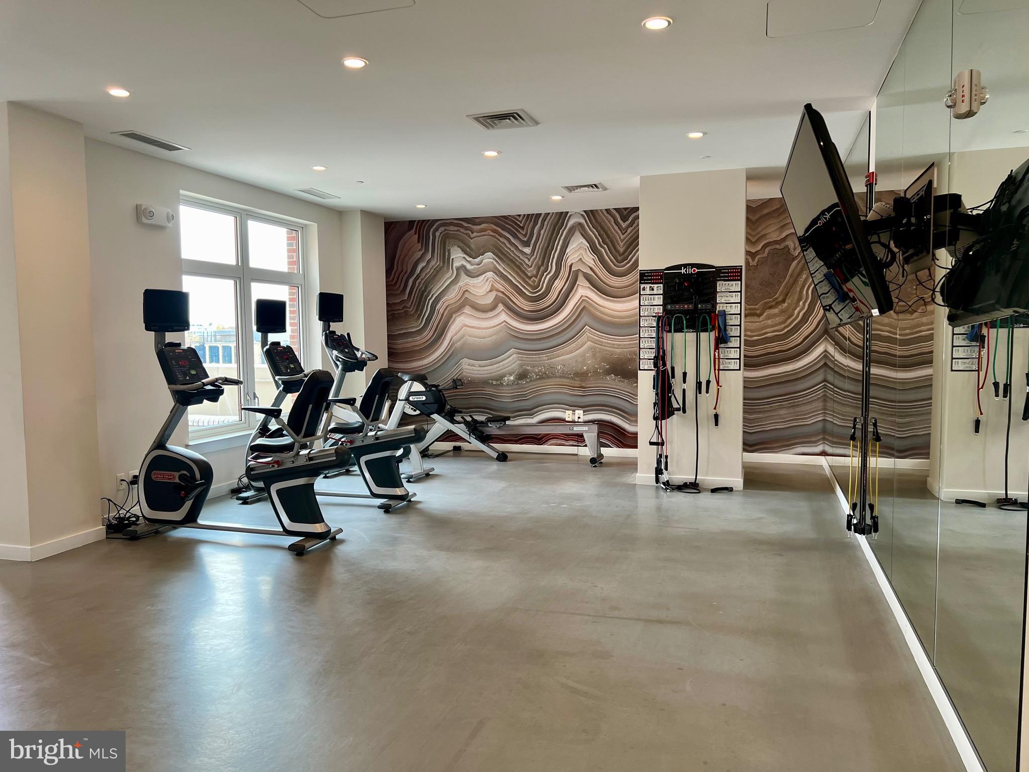 EDGEMOOR - Residential Lease