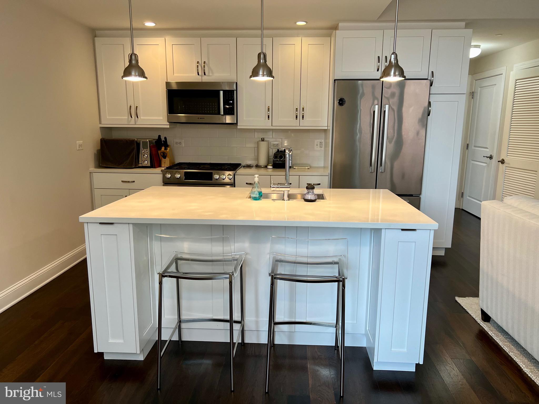 EDGEMOOR - Residential Lease