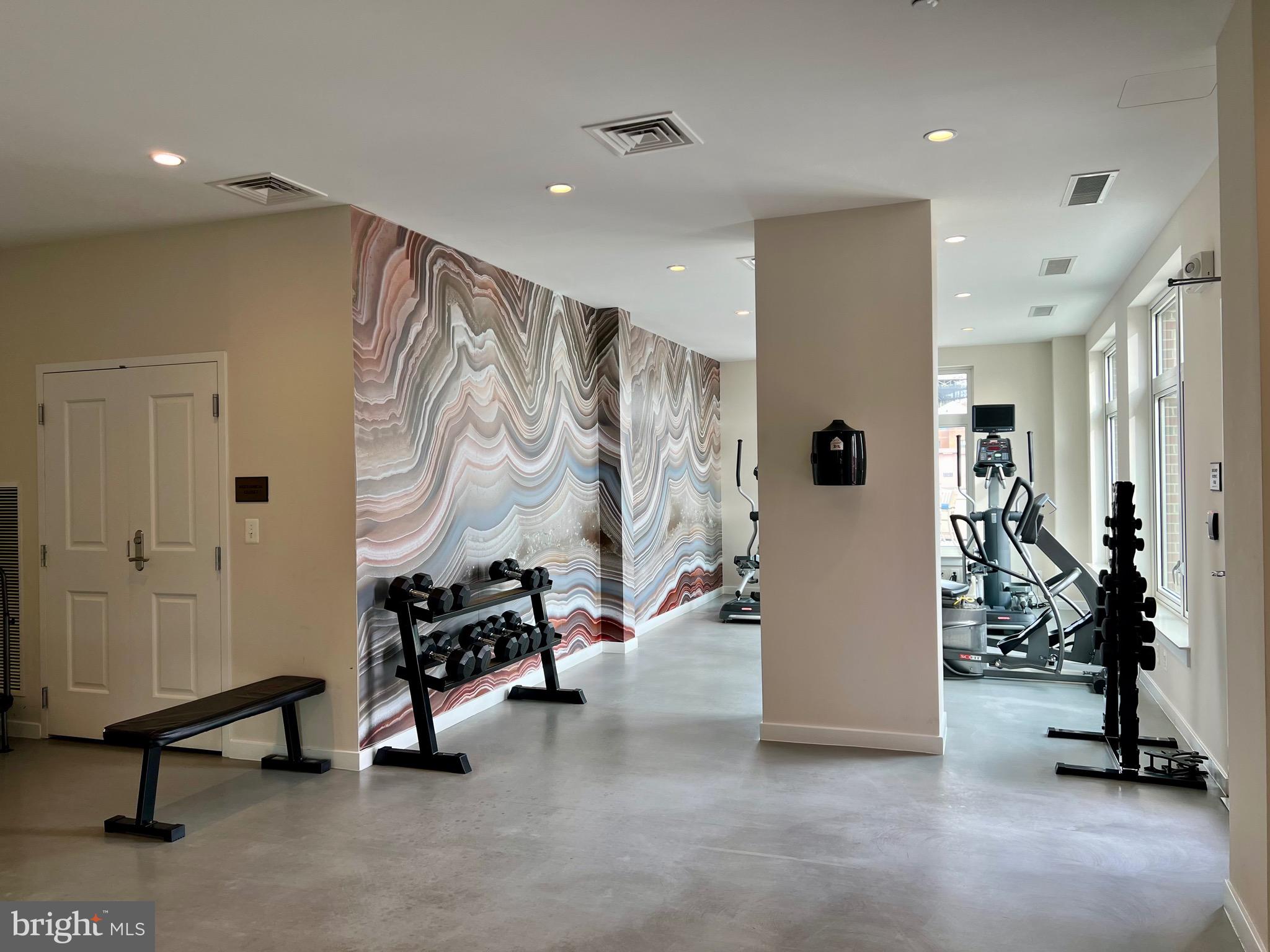 EDGEMOOR - Residential Lease