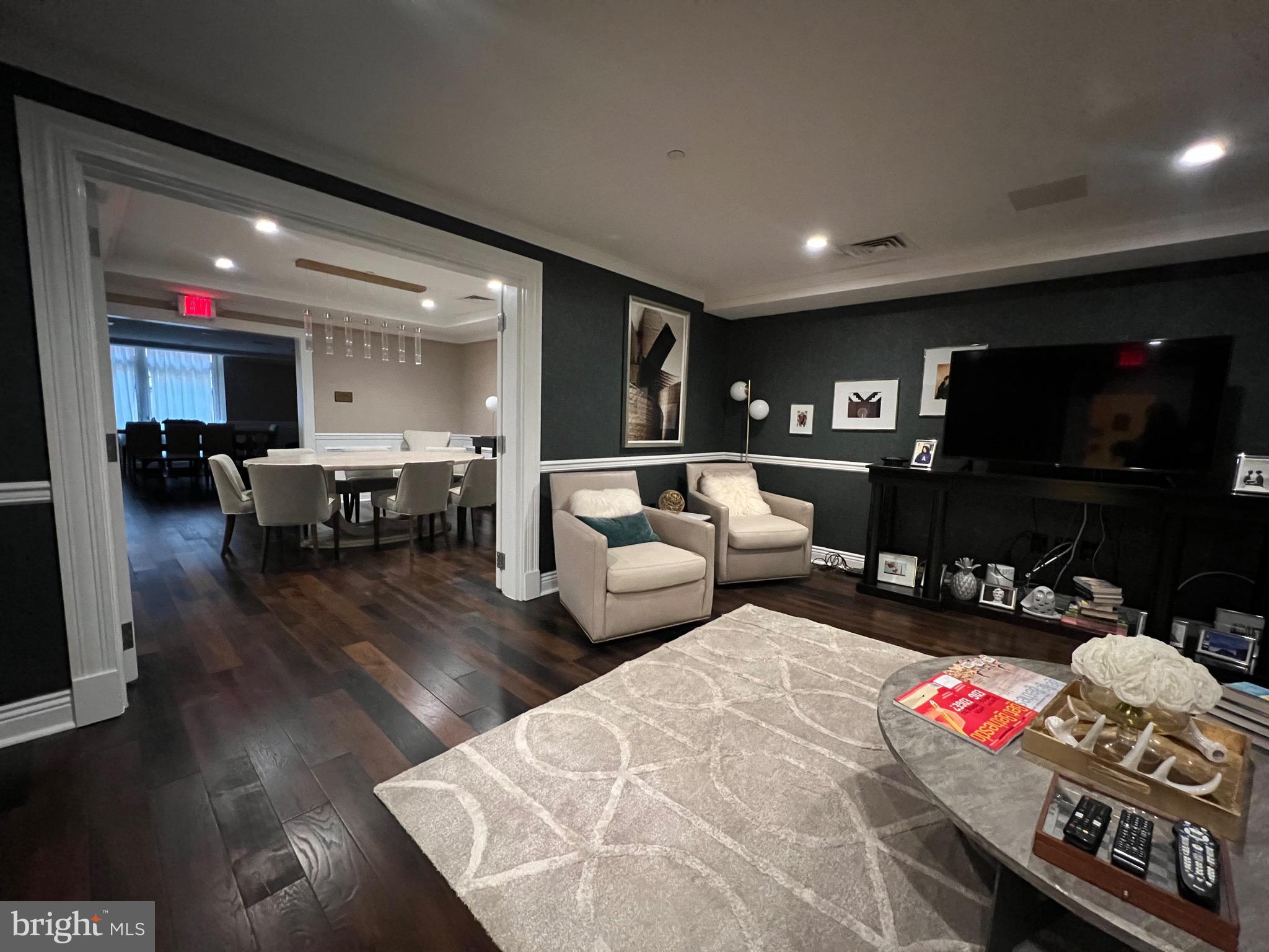 EDGEMOOR - Residential Lease
