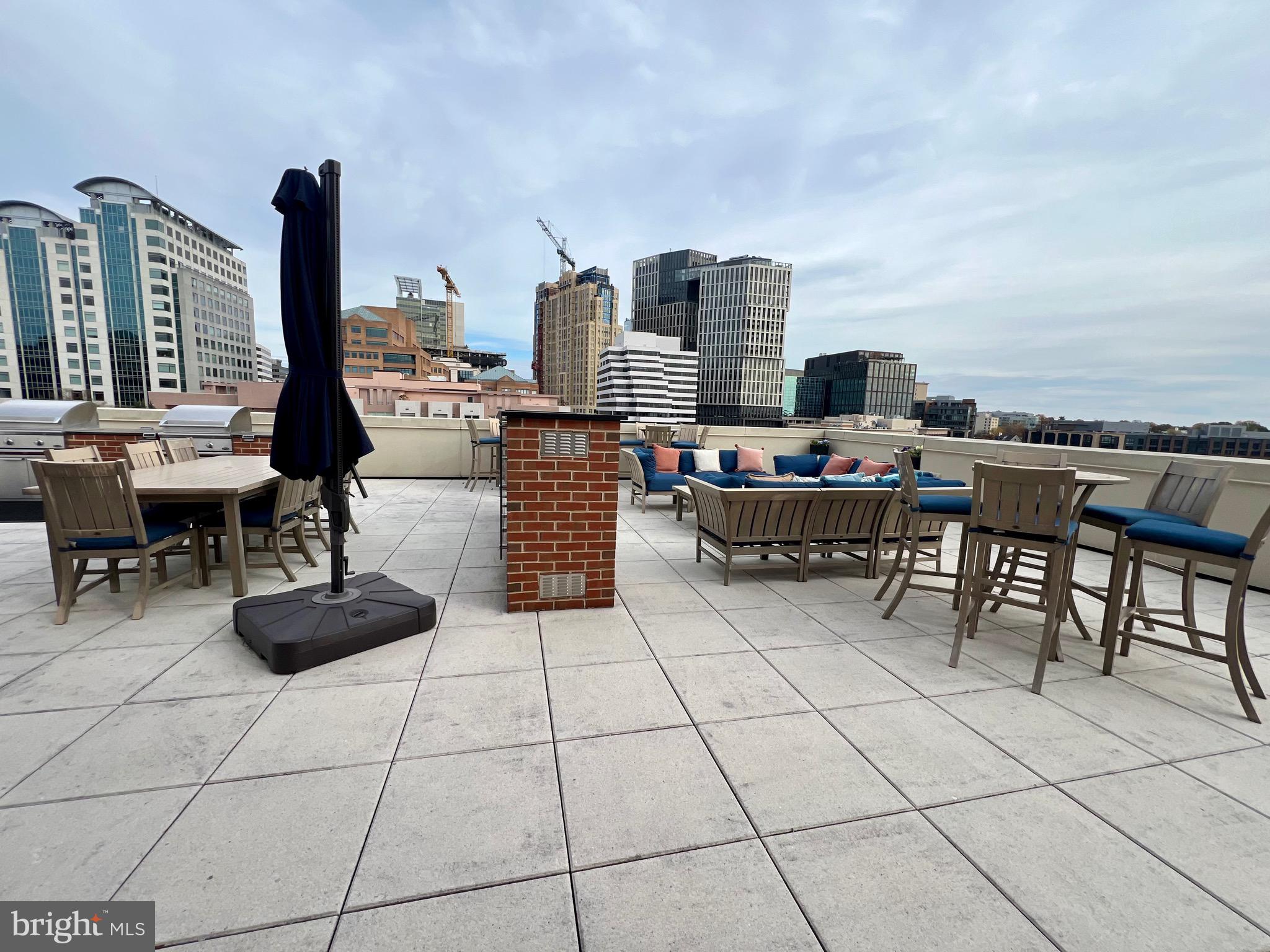EDGEMOOR - Residential Lease