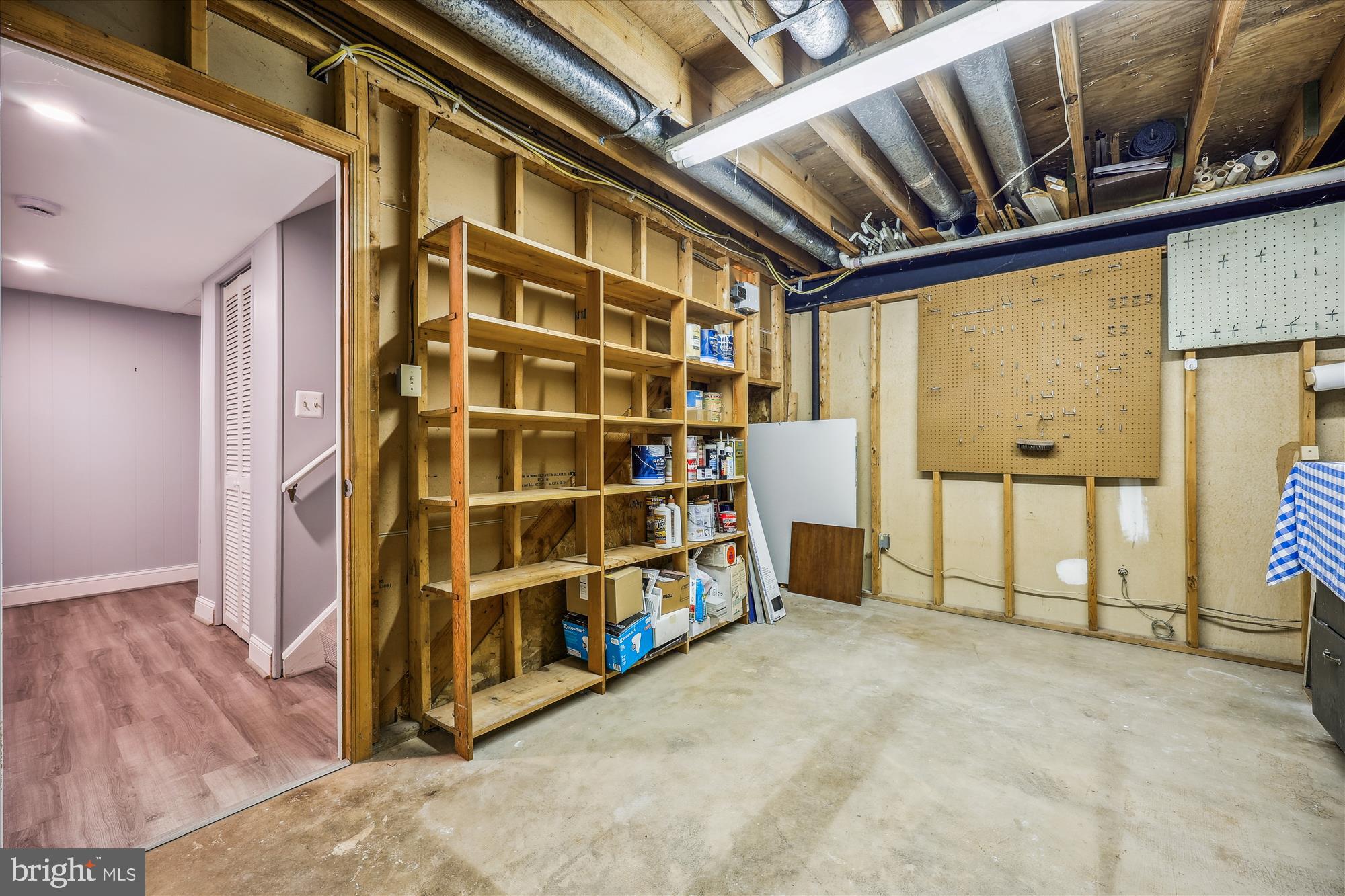 SNOWDENS MILL - Residential