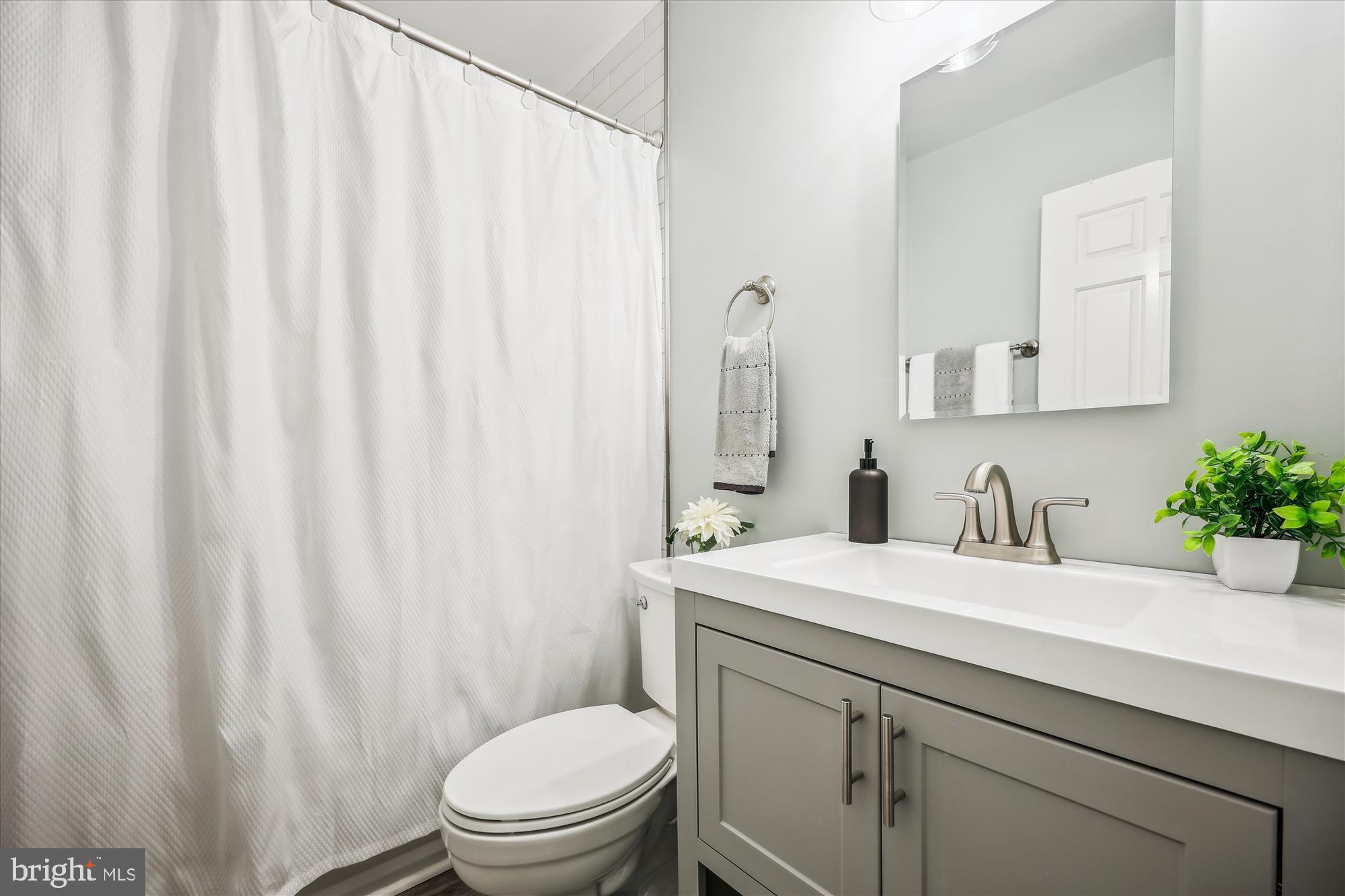 SNOWDENS MILL - Residential