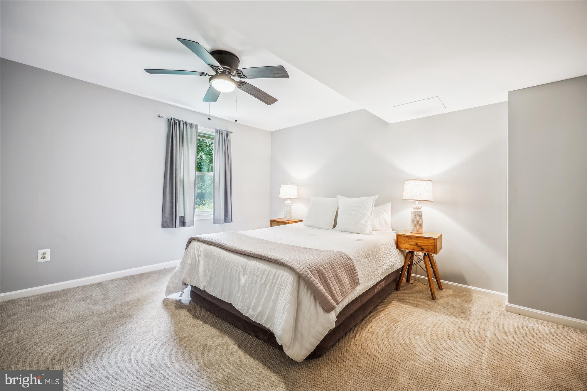 SNOWDENS MILL - Residential