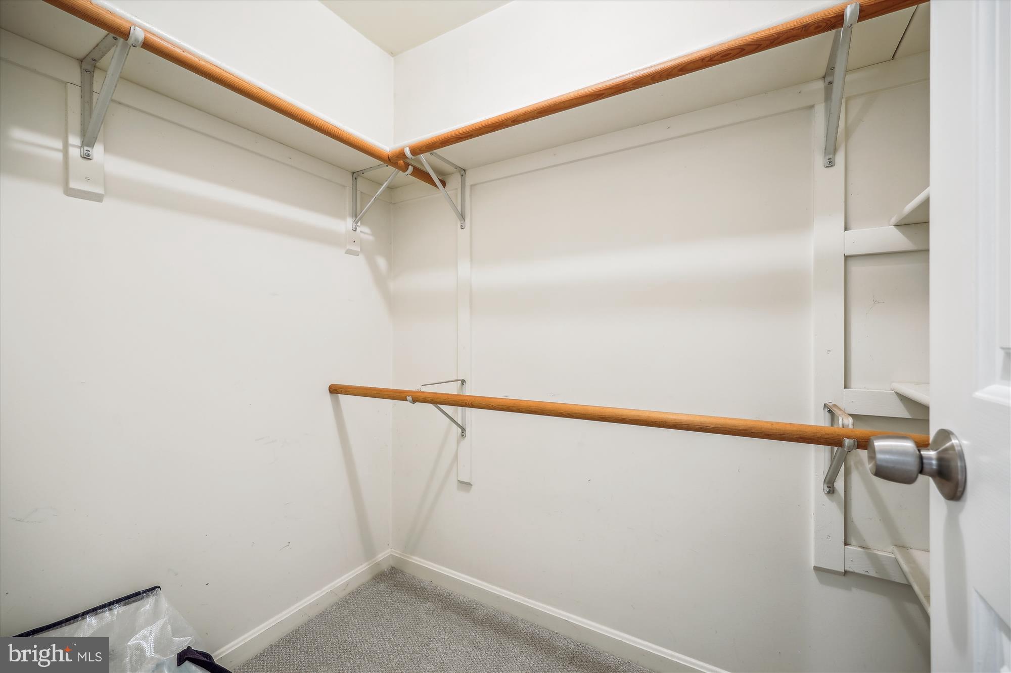 SNOWDENS MILL - Residential