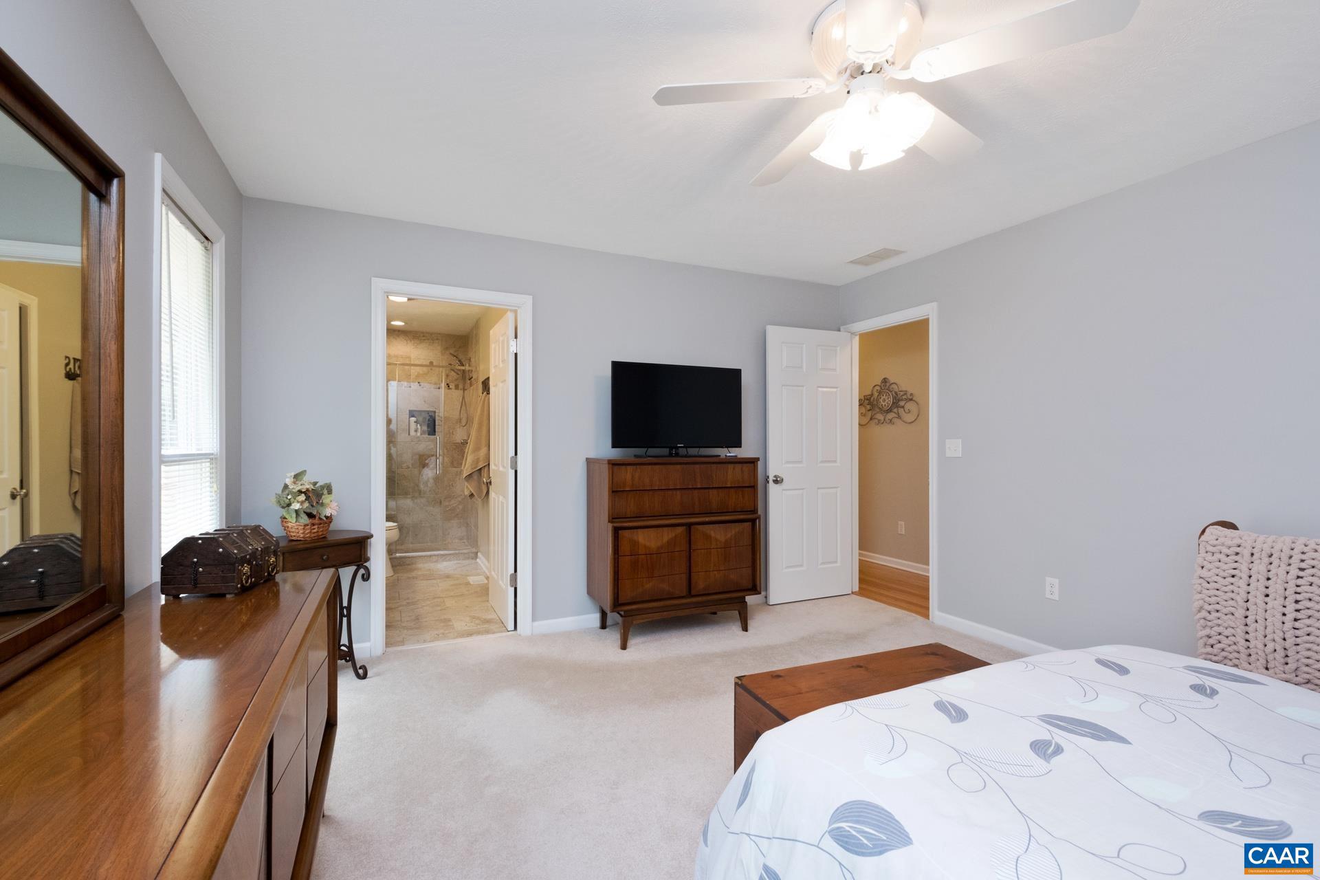 DEER LAKE ESTATES - Residential