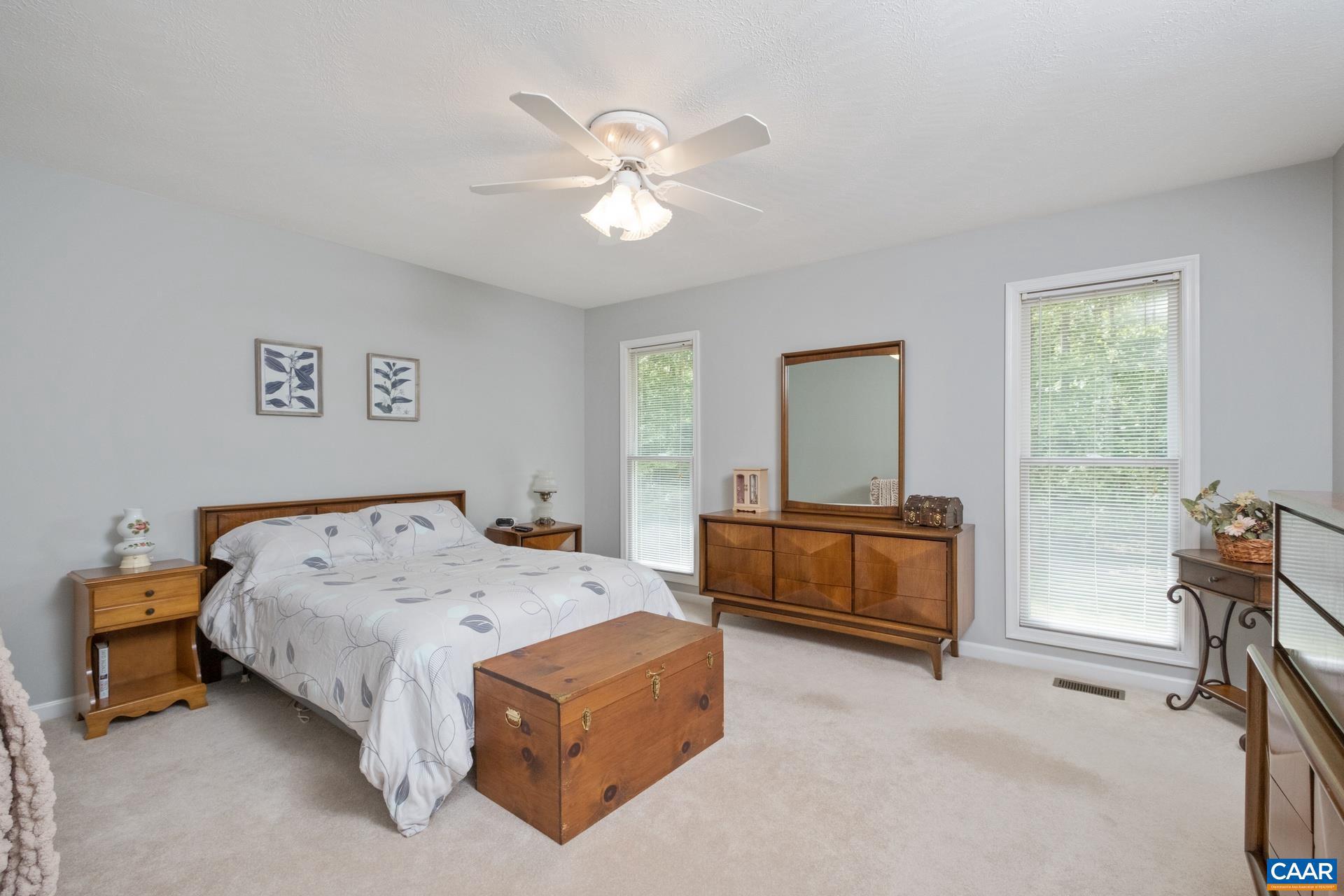 DEER LAKE ESTATES - Residential