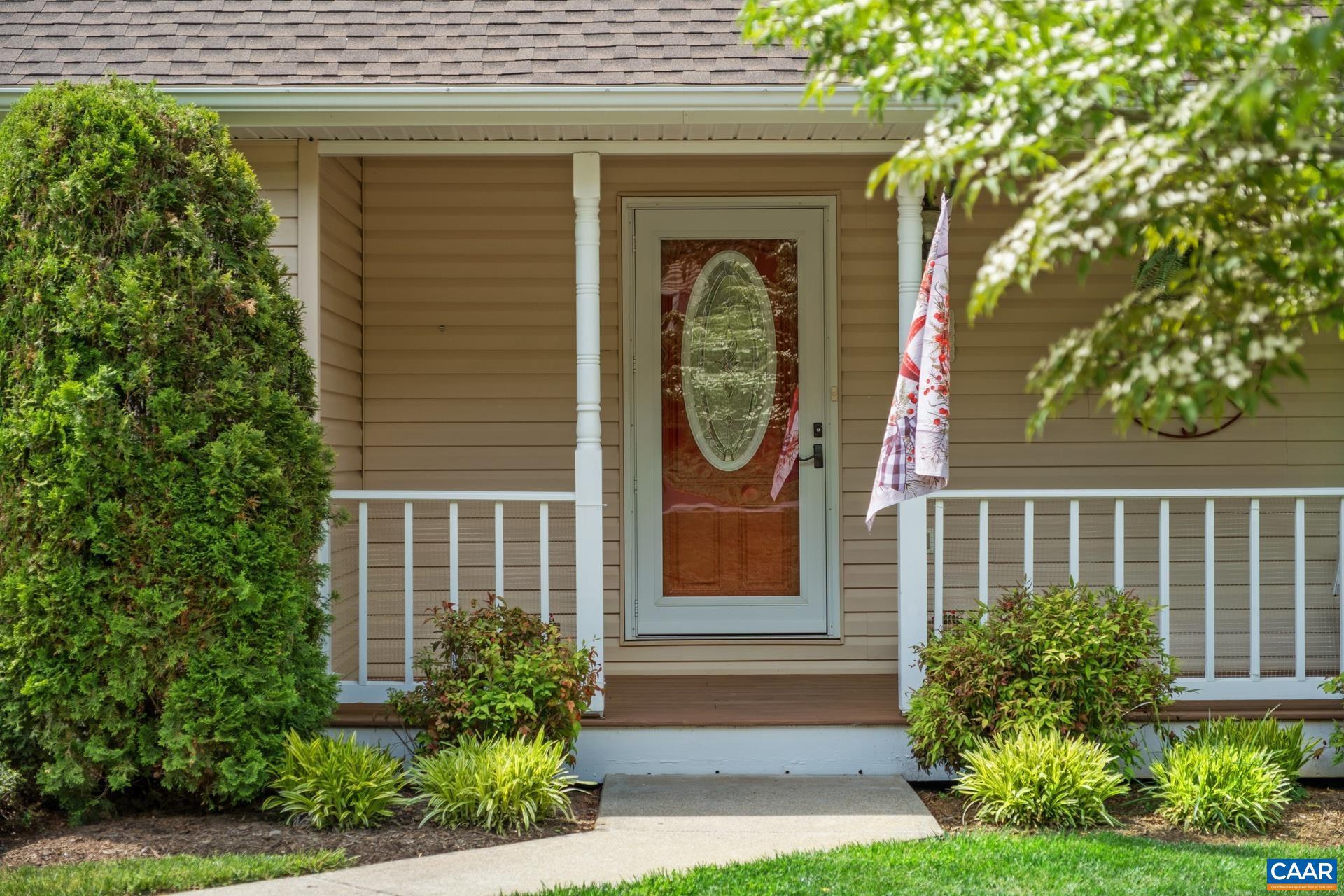 DEER LAKE ESTATES - Residential