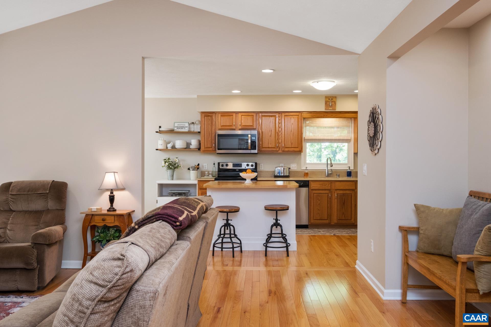 DEER LAKE ESTATES - Residential