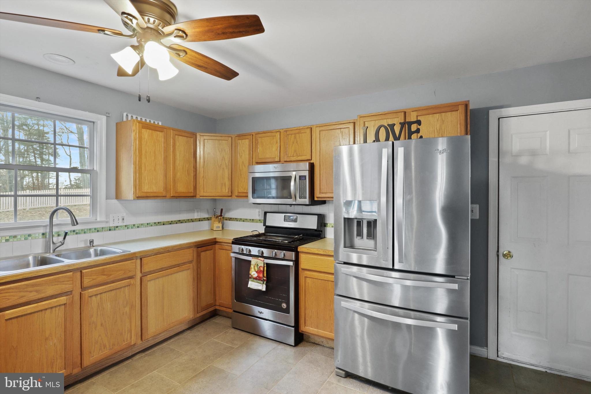 WAYSIDE VILLAGE - Residential