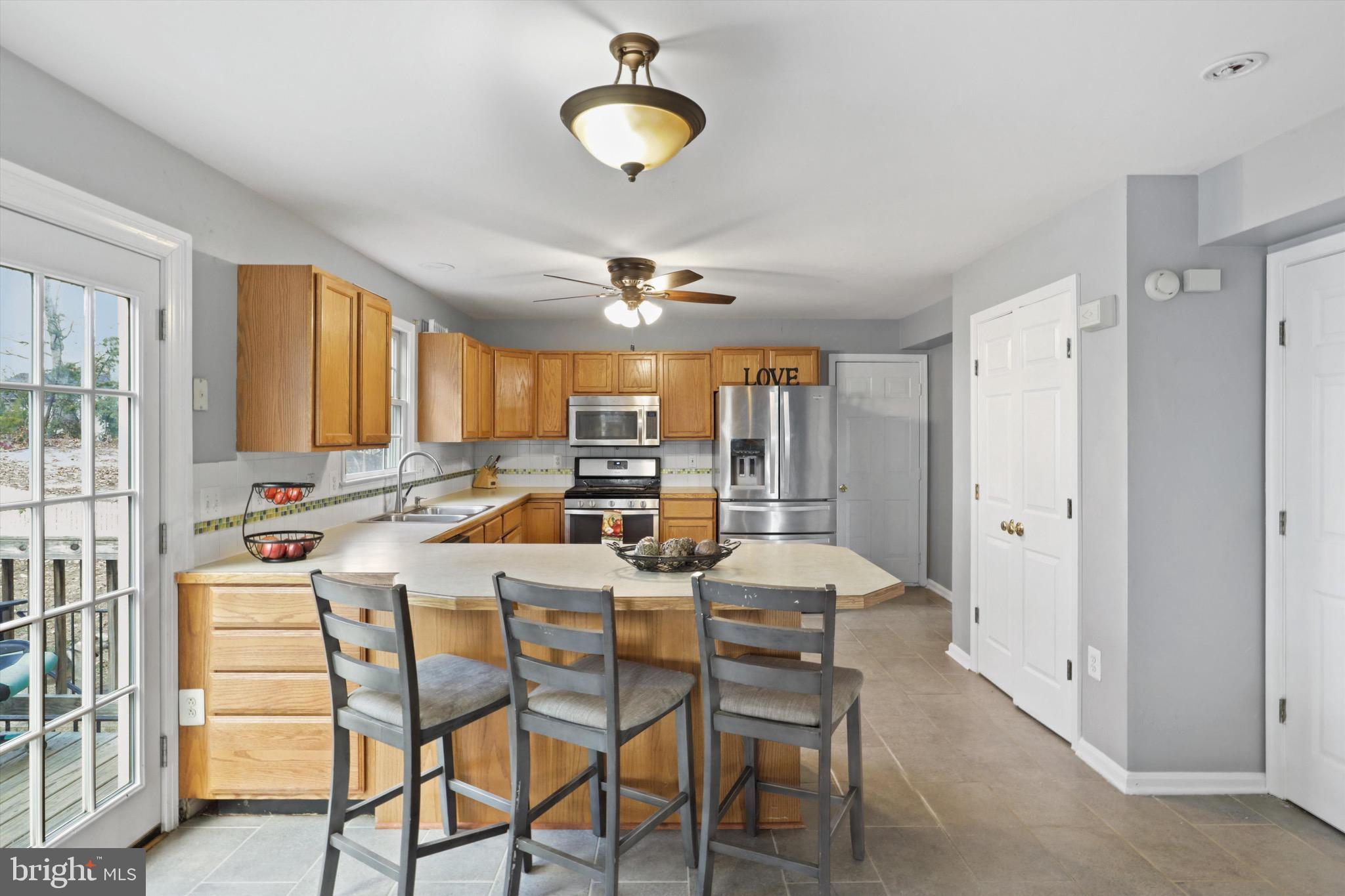 WAYSIDE VILLAGE - Residential