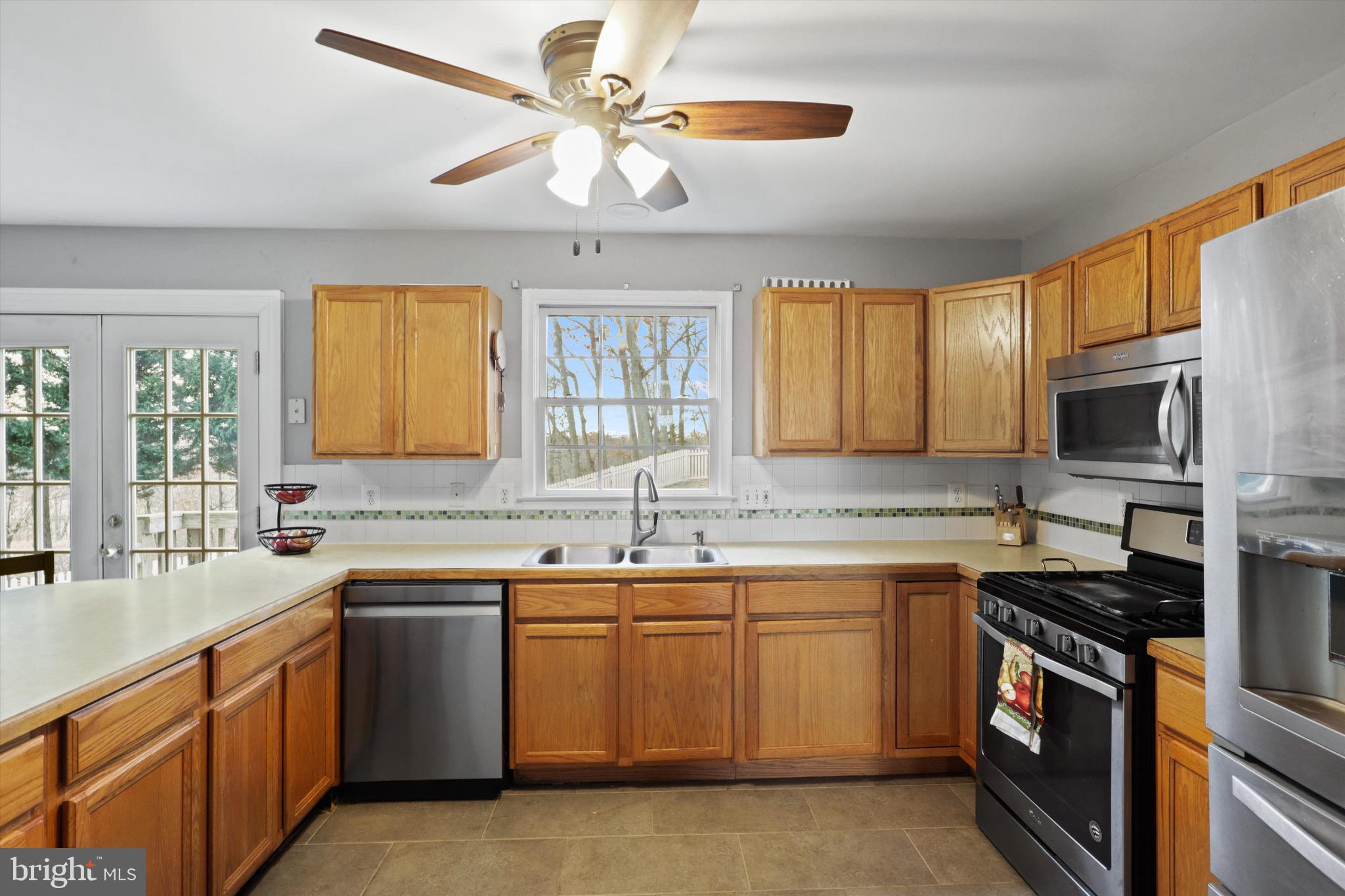 WAYSIDE VILLAGE - Residential