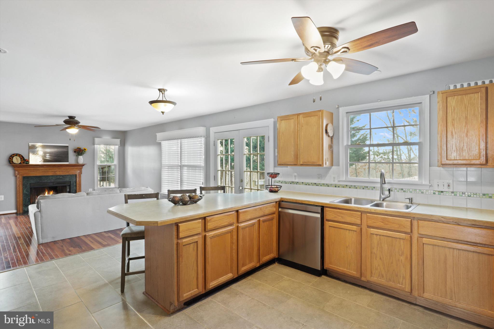 WAYSIDE VILLAGE - Residential