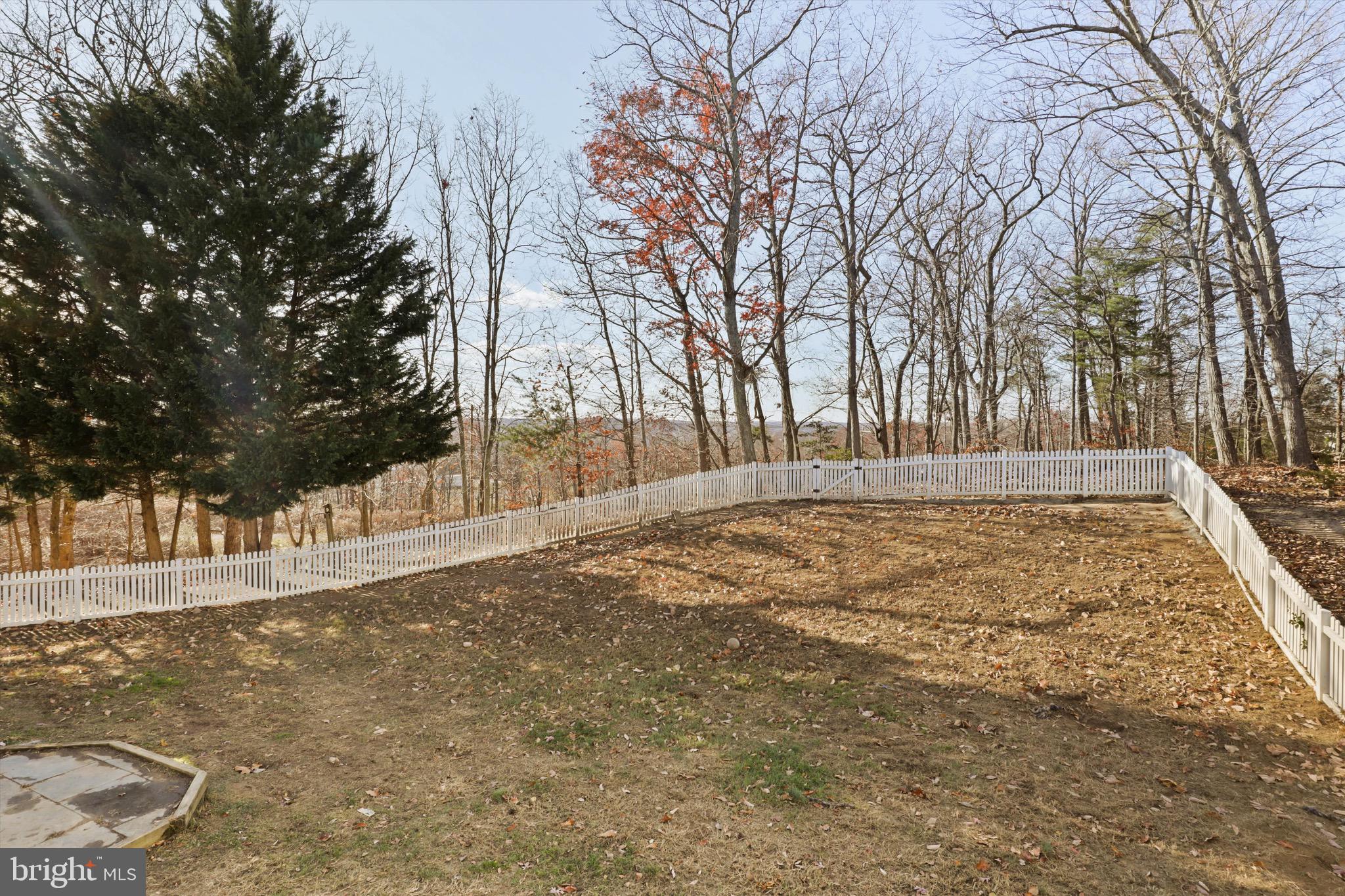 WAYSIDE VILLAGE - Residential