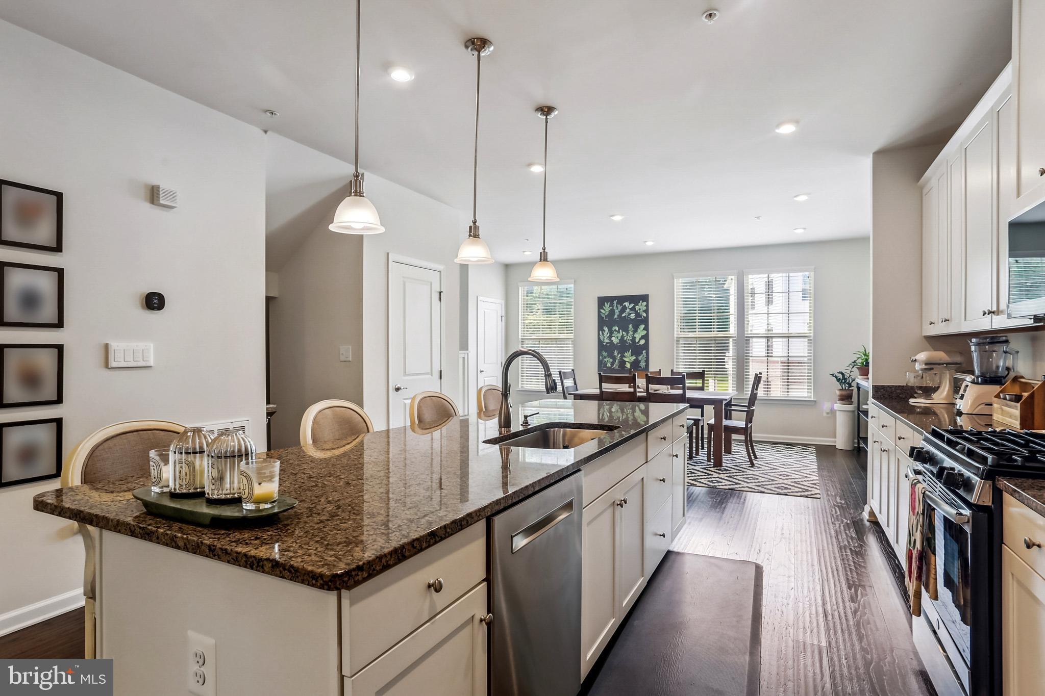 1626 REGENT MANOR COURT