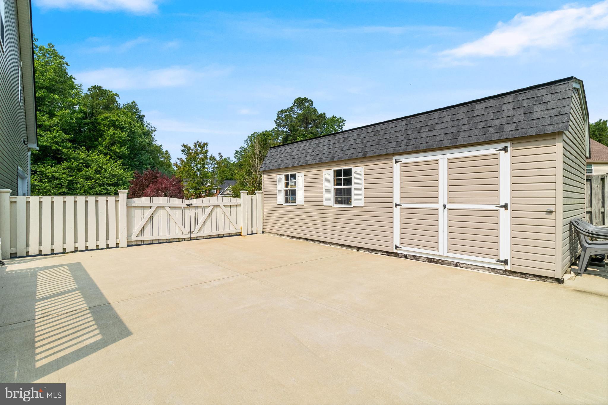 CASTLETON - Residential