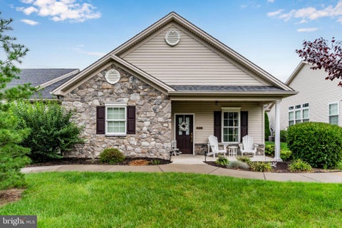 Townhouse For Sale - 6937 Derrick Drive #88<br/> HARRISBURG, PA 17112