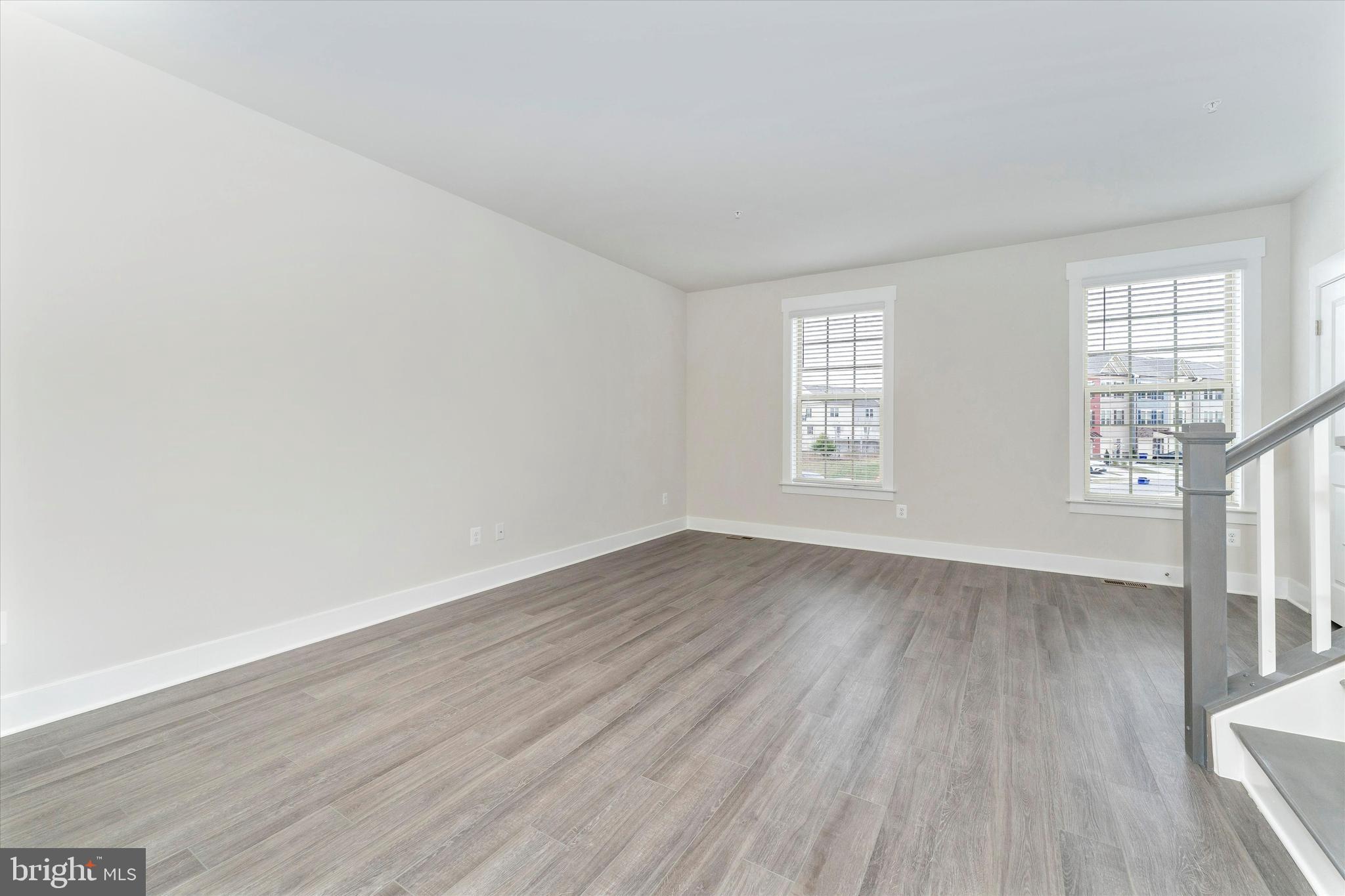 MACALLAN CROSSING - Residential Lease