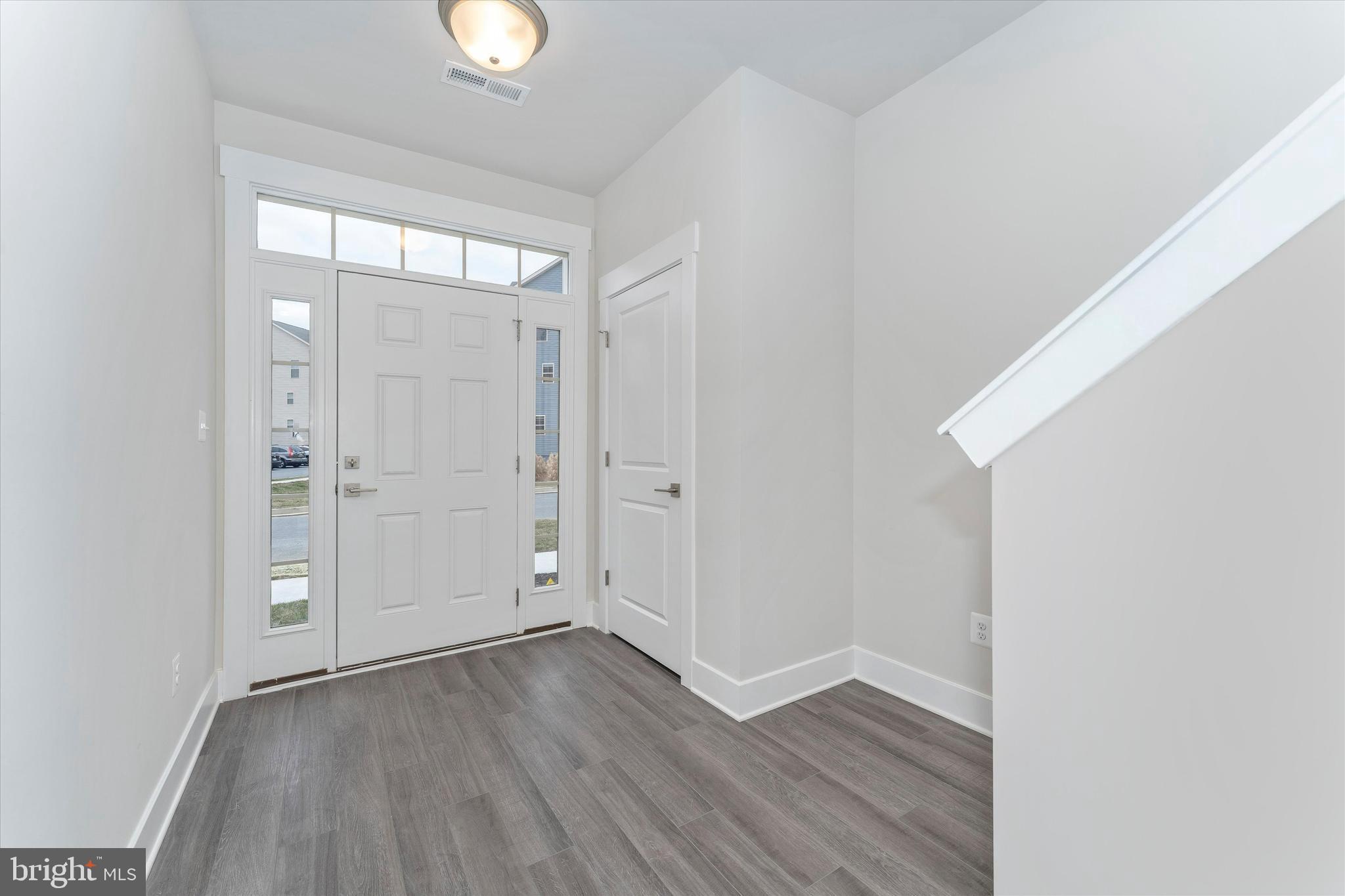 MACALLAN CROSSING - Residential Lease