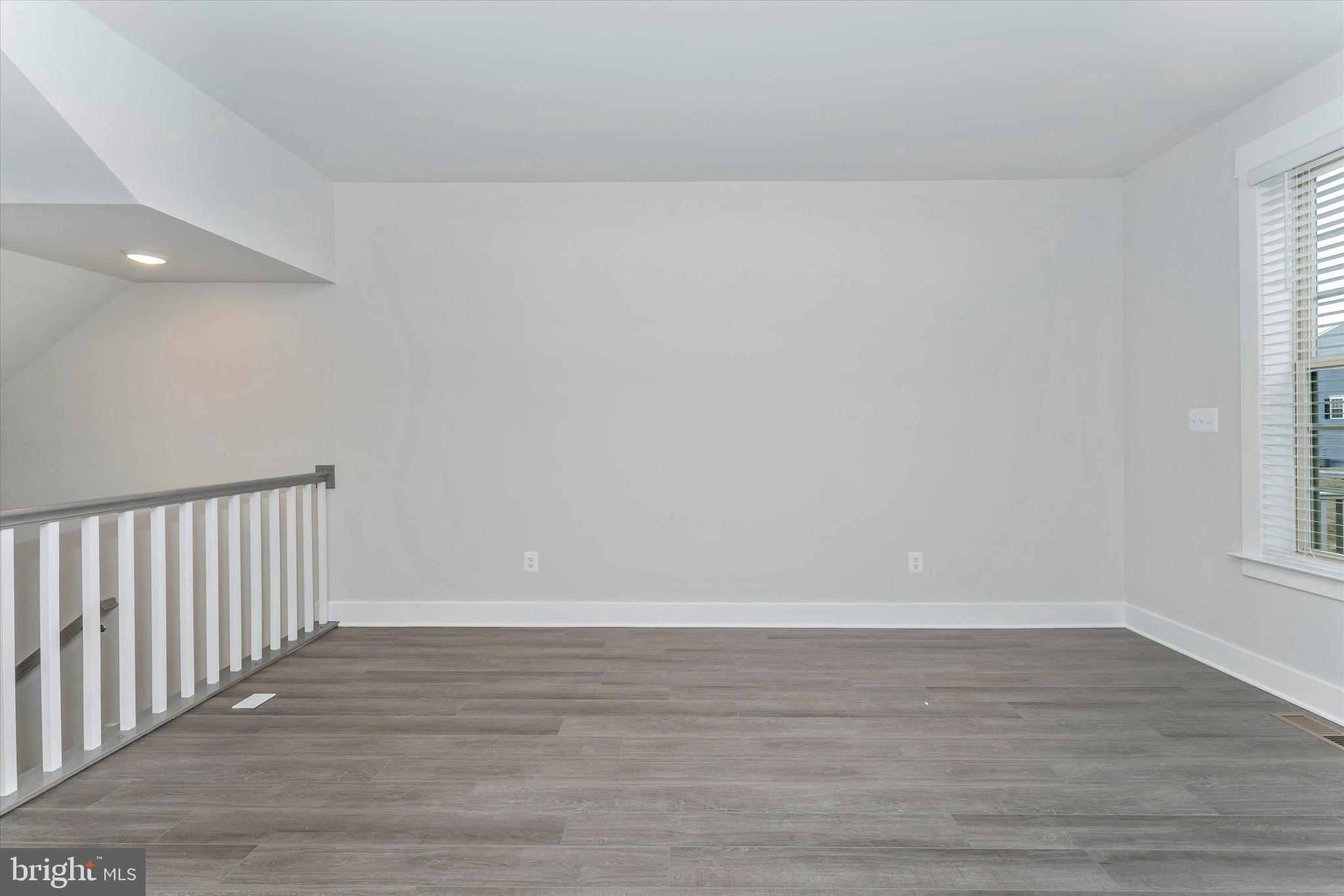 MACALLAN CROSSING - Residential Lease