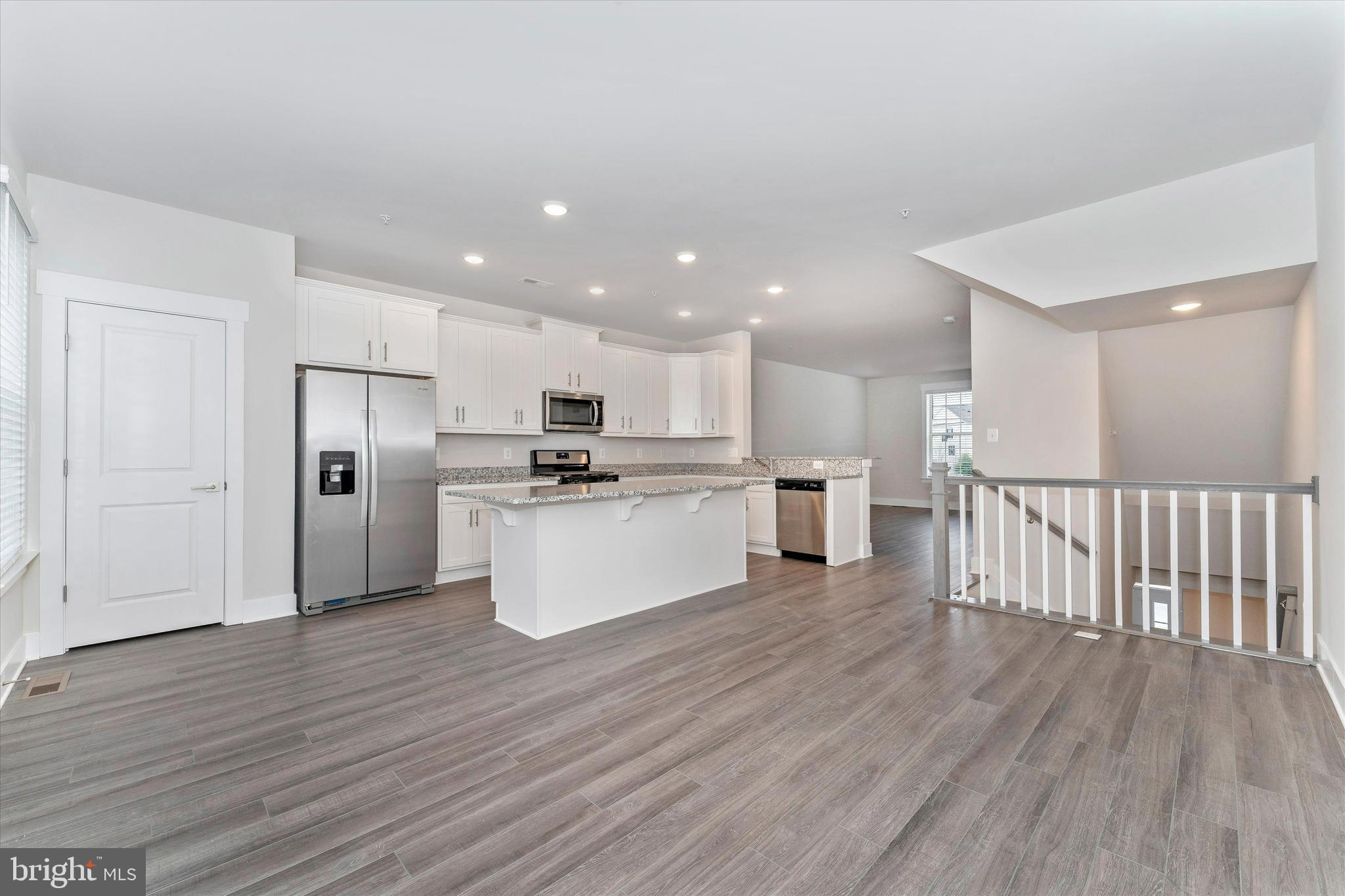 MACALLAN CROSSING - Residential Lease